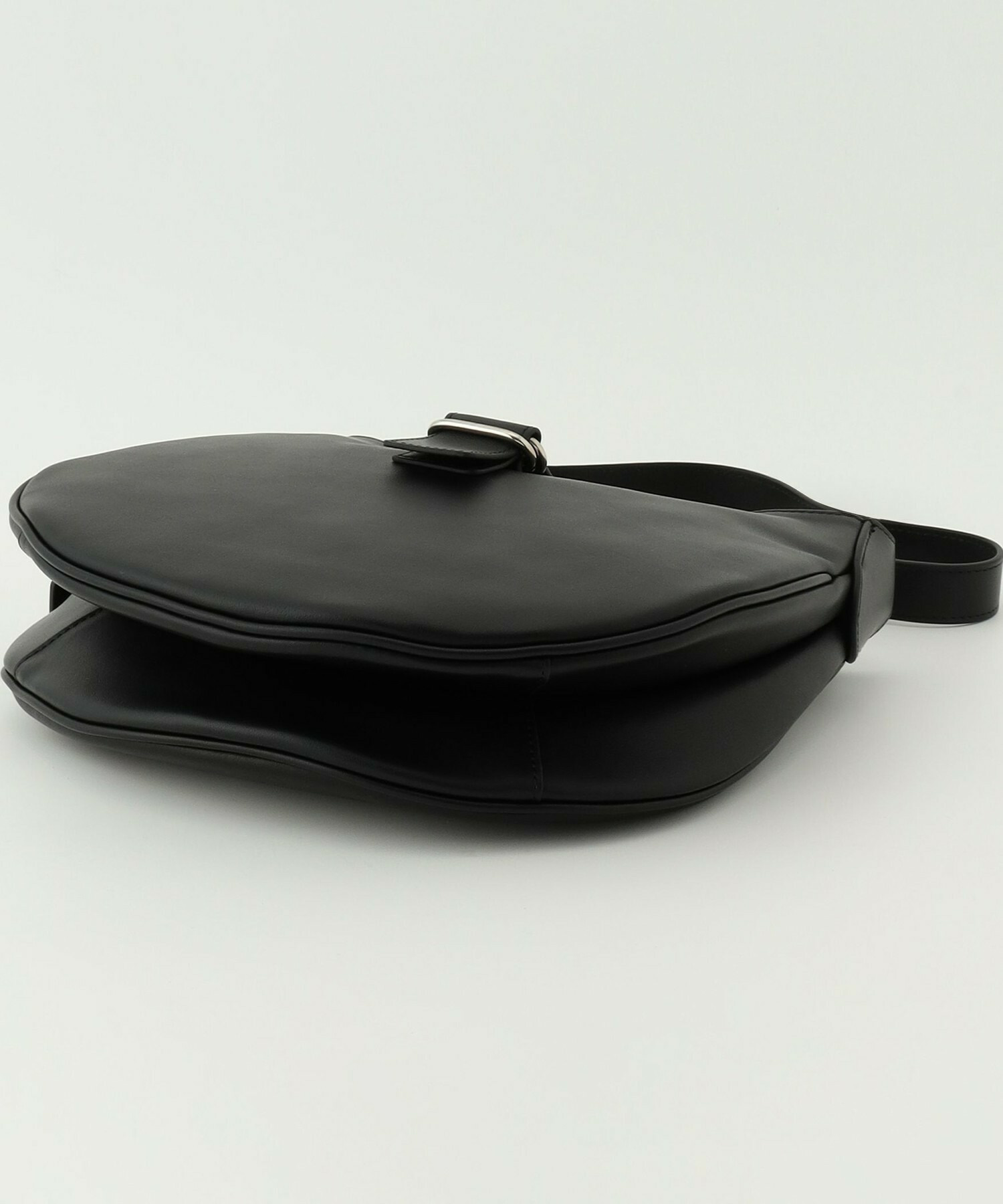 【L'EQUIPE】［eclat 2025年11月号掲載商品］ラウンドショルダーバッグ 詳細画像 ブラック 12