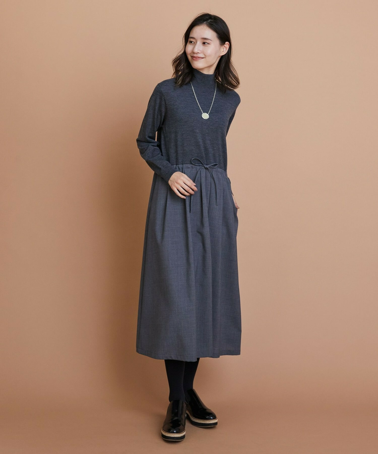 【L'EQUIPE】ウール梳毛＆ウール混トロピカルワンピース 詳細画像 グレー×ブラック 1