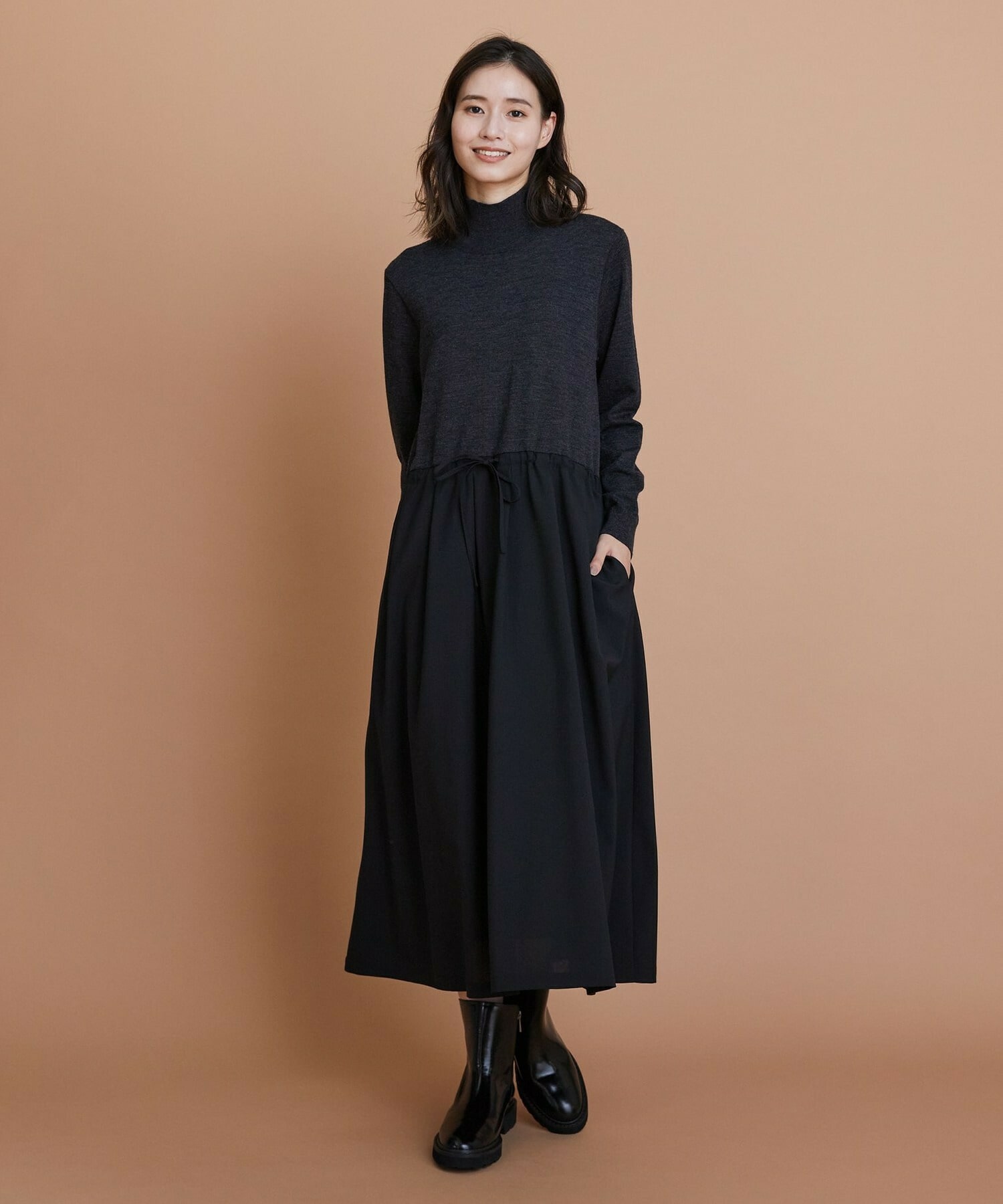 【L'EQUIPE】ウール梳毛＆ウール混トロピカルワンピース 詳細画像 グレー×ブラック 1