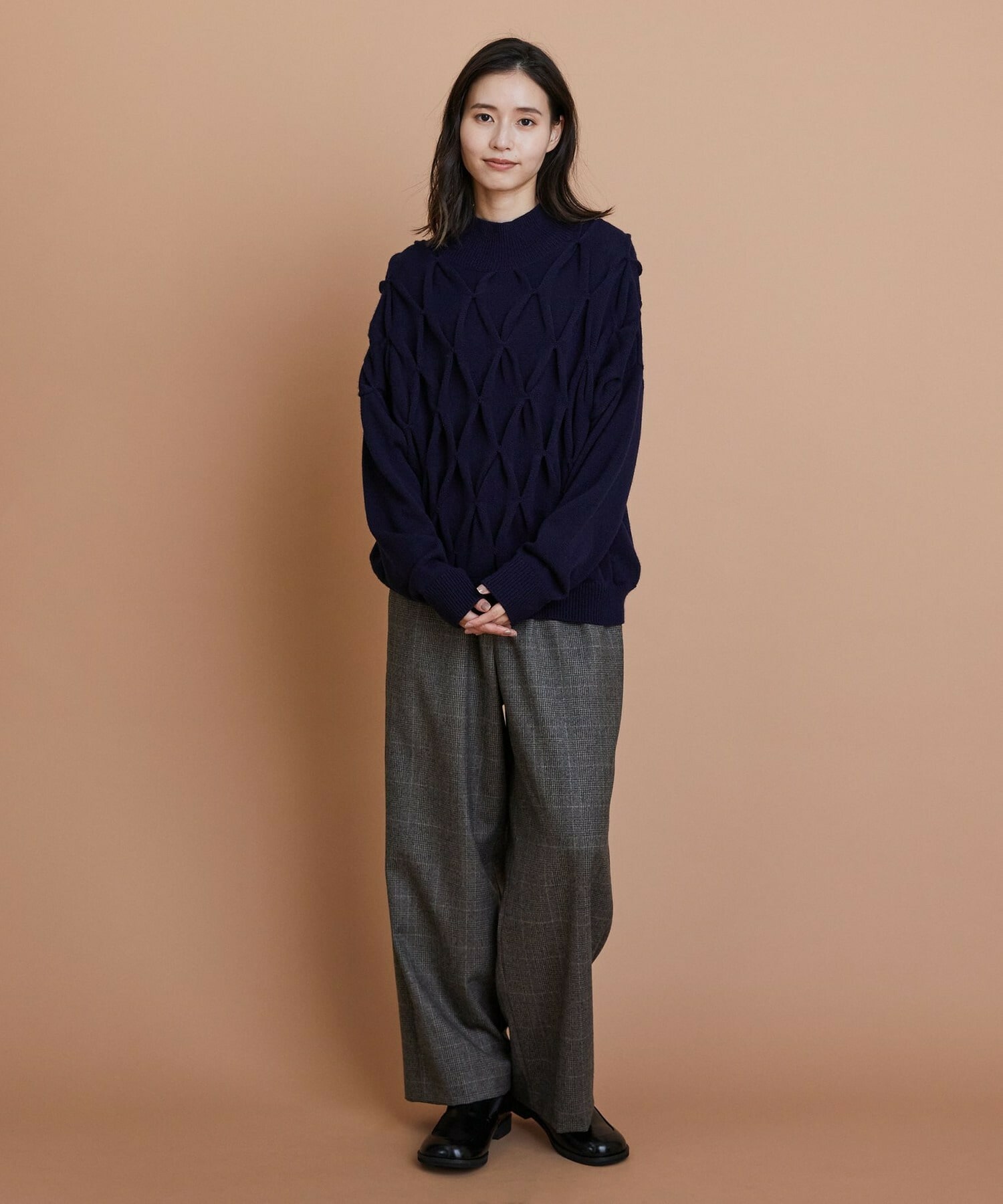 【L'EQUIPE】［eclat 2025年11月号掲載商品］ウールサキソニーストレートパンツ 詳細画像 チャコールグレー 12