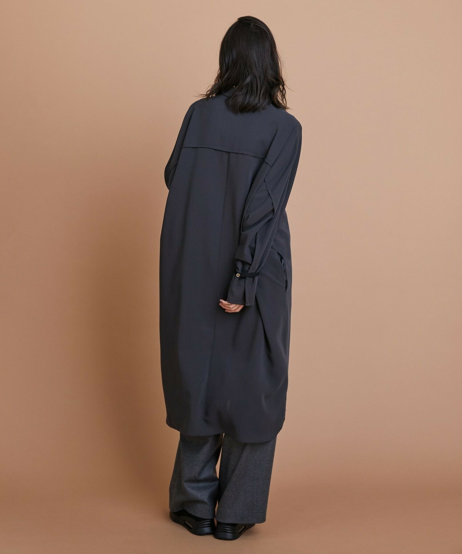 【L'EQUIPE】［eclat 2025年11月号掲載商品］ウールサキソニーストレートパンツ 詳細画像 チャコールグレー 17