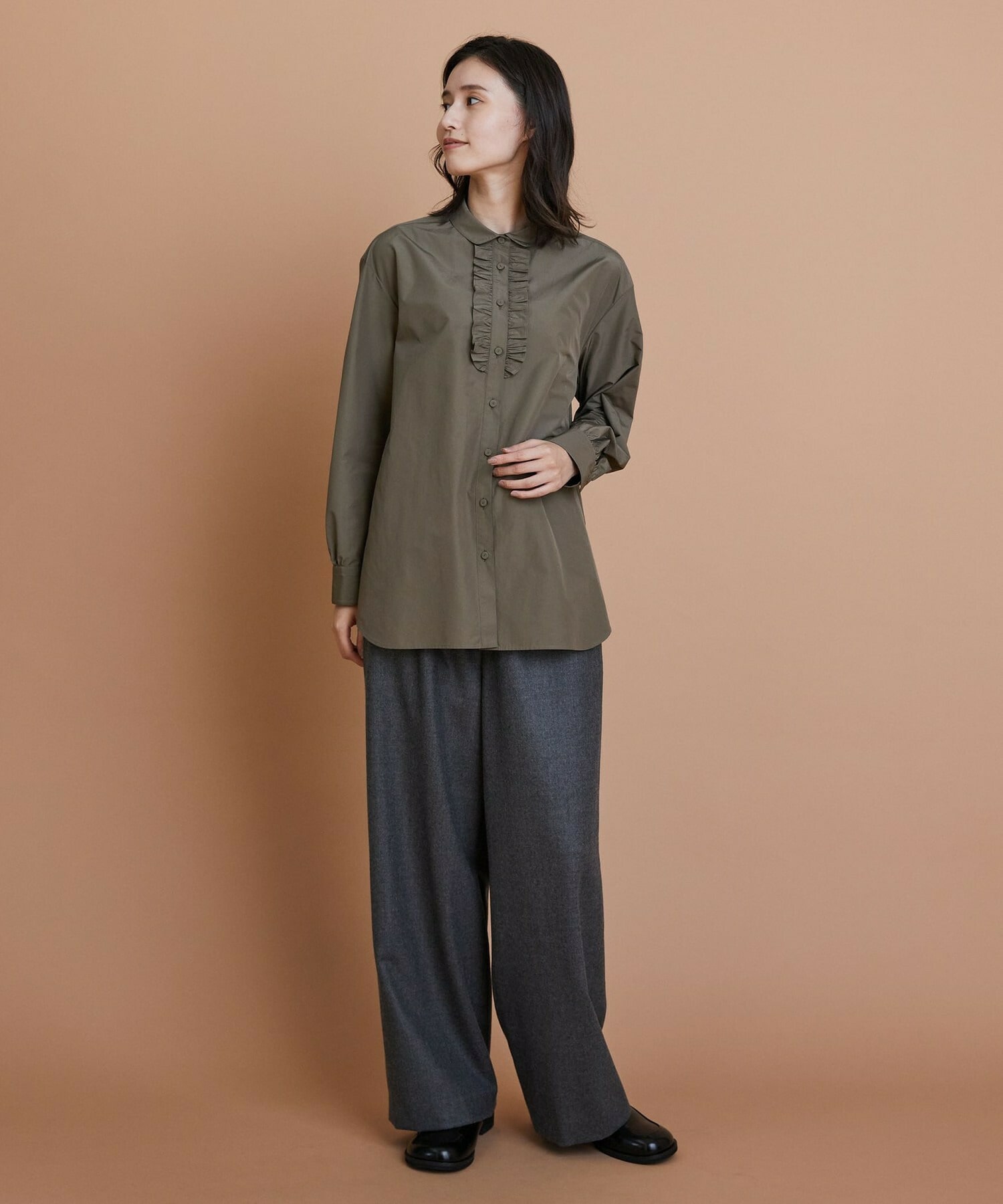 【L'EQUIPE】［eclat 2025年11月号掲載商品］ウールサキソニーストレートパンツ 詳細画像 チャコールグレー 27