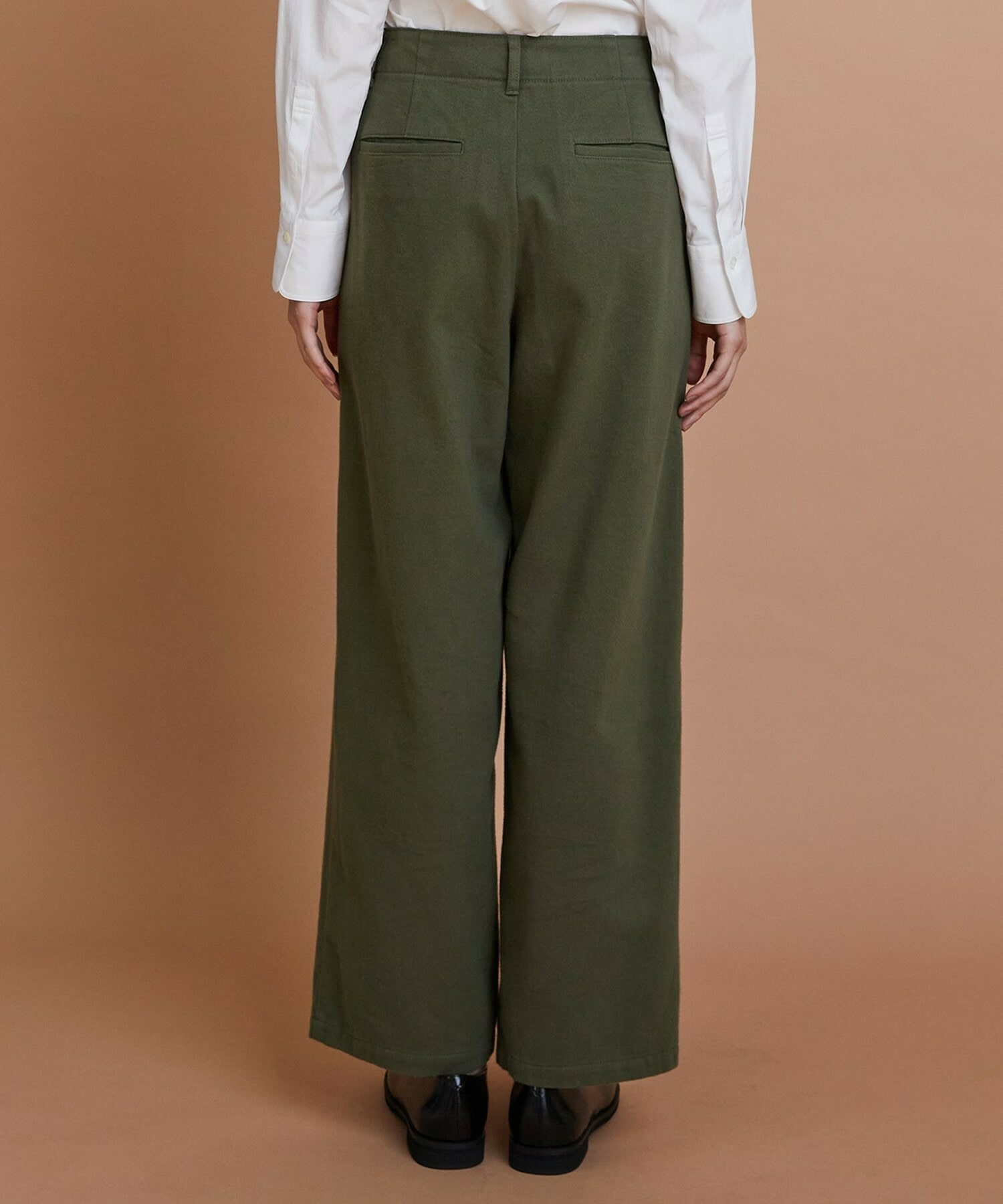 【L'EQUIPE】［eclat 2025年11月号掲載商品］クラシックドリルパンツ 詳細画像 ホワイト 23