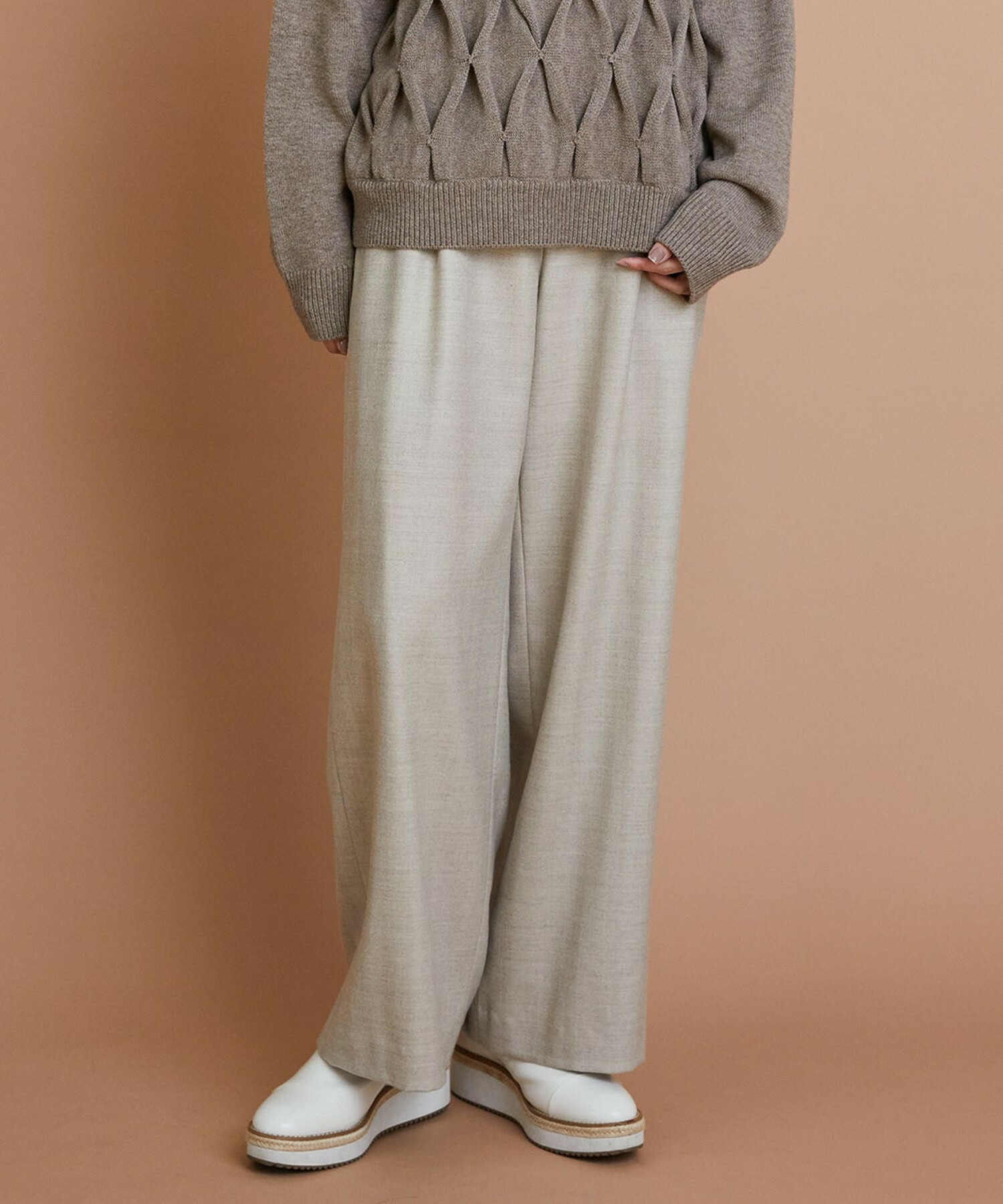 【L'EQUIPE】［eclat 2025年11月号掲載商品］ヘリンボーンサキソニーパンツ 詳細画像 ベージュ 1