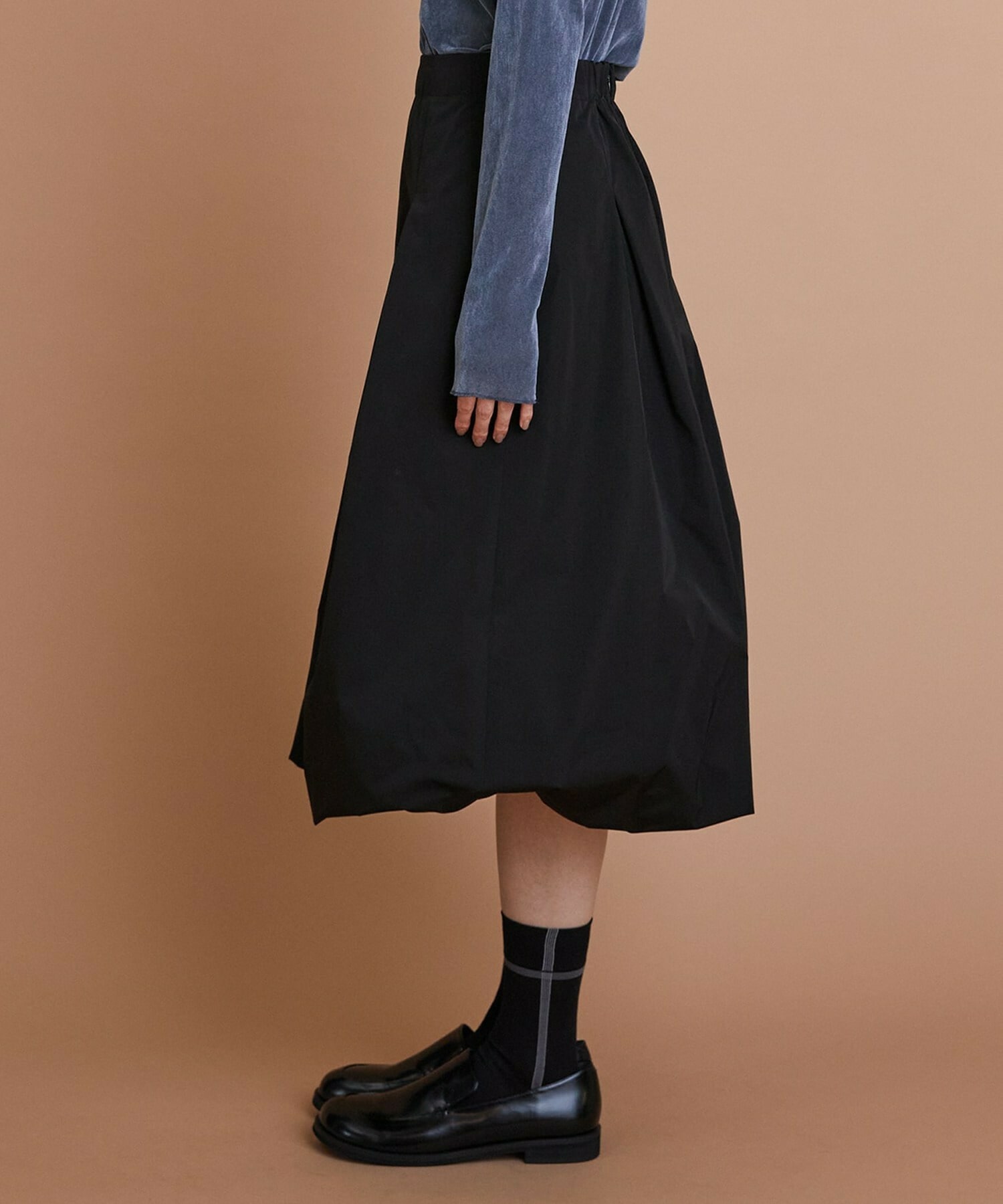 【L'EQUIPE】［eclat 2025年11月号掲載商品］ソフトメモリータフタバルーンスカート 詳細画像 ブラック 18