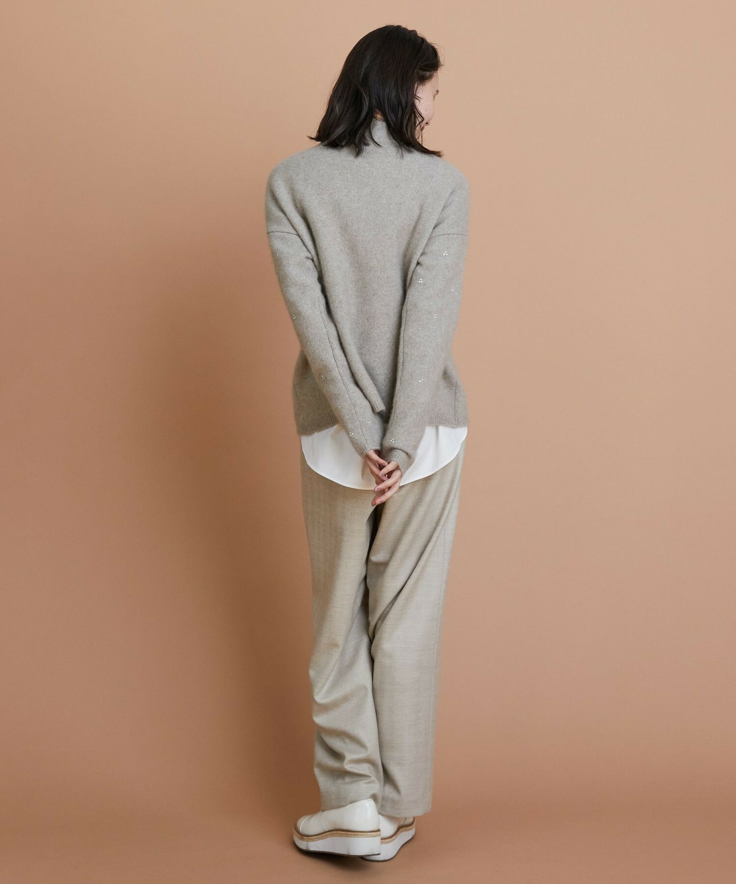 【L'EQUIPE】ラクーン混ラインストーンニットプルオーバー 詳細画像 オリーブ 9