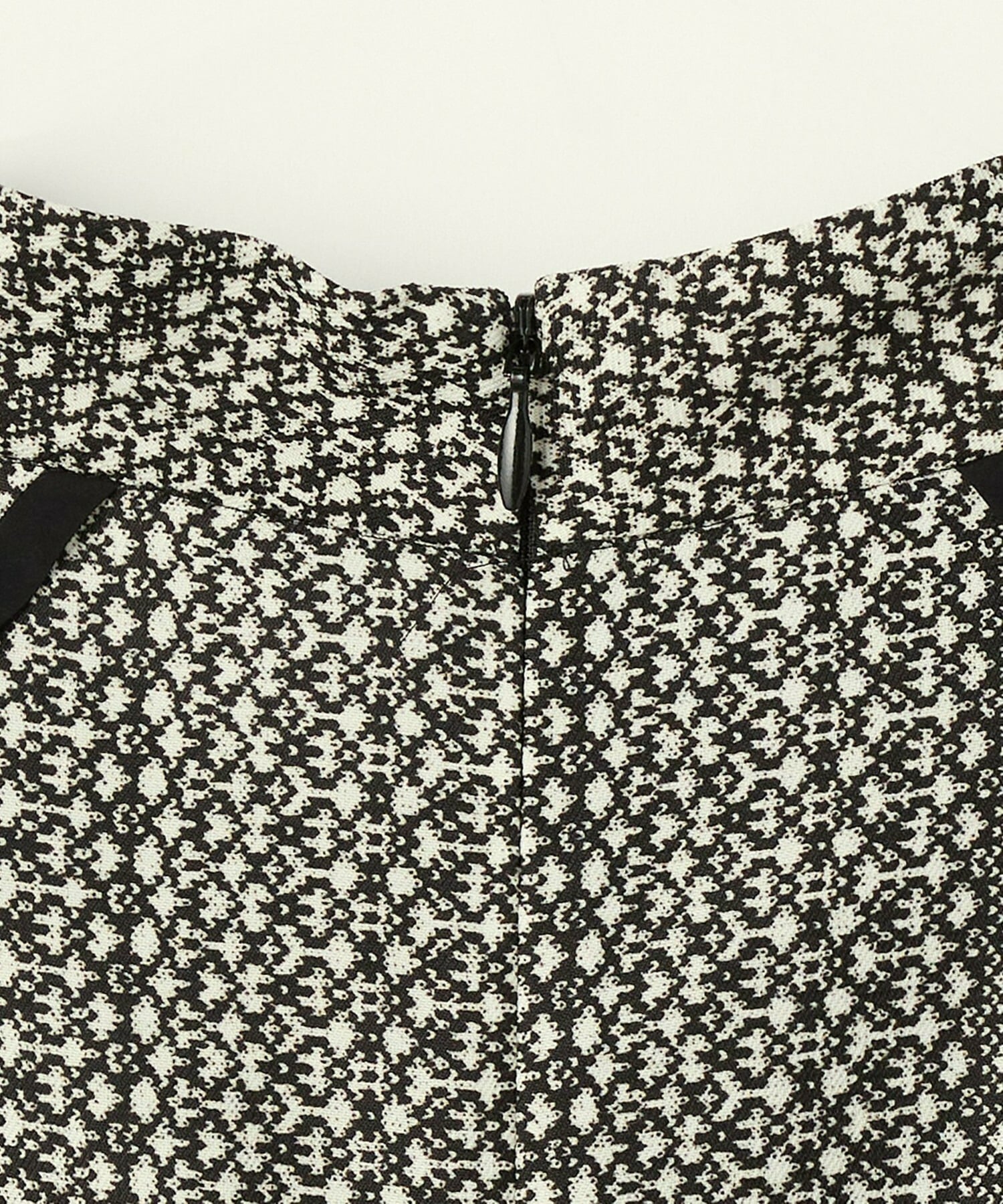 【L'EQUIPE】【Lサイズ】ピクセルプリントブラウス 詳細画像 ブラック系その他 10