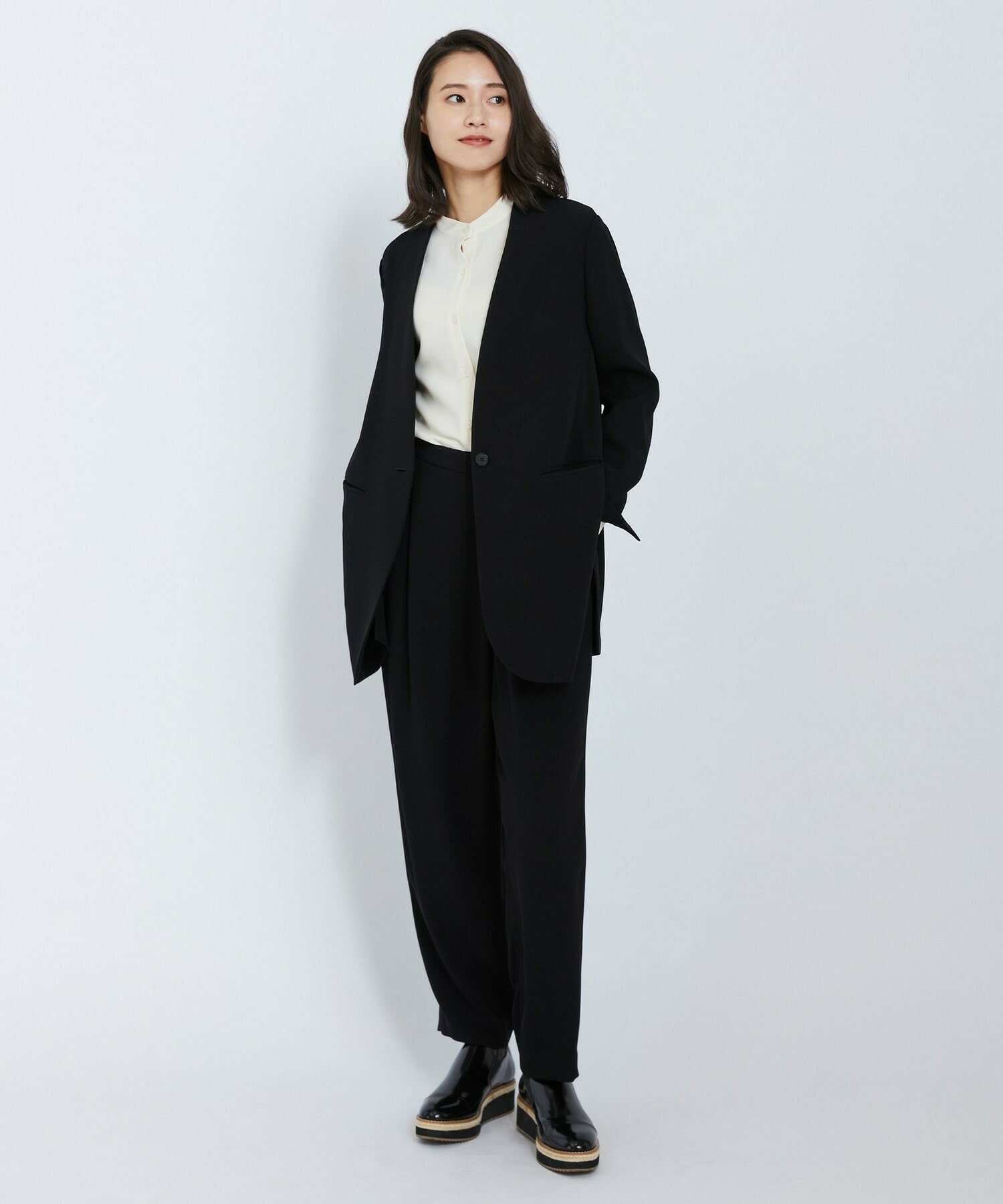 【L'EQUIPE】ドレーピーシャーティングブラウス 詳細画像 ネイビー 12