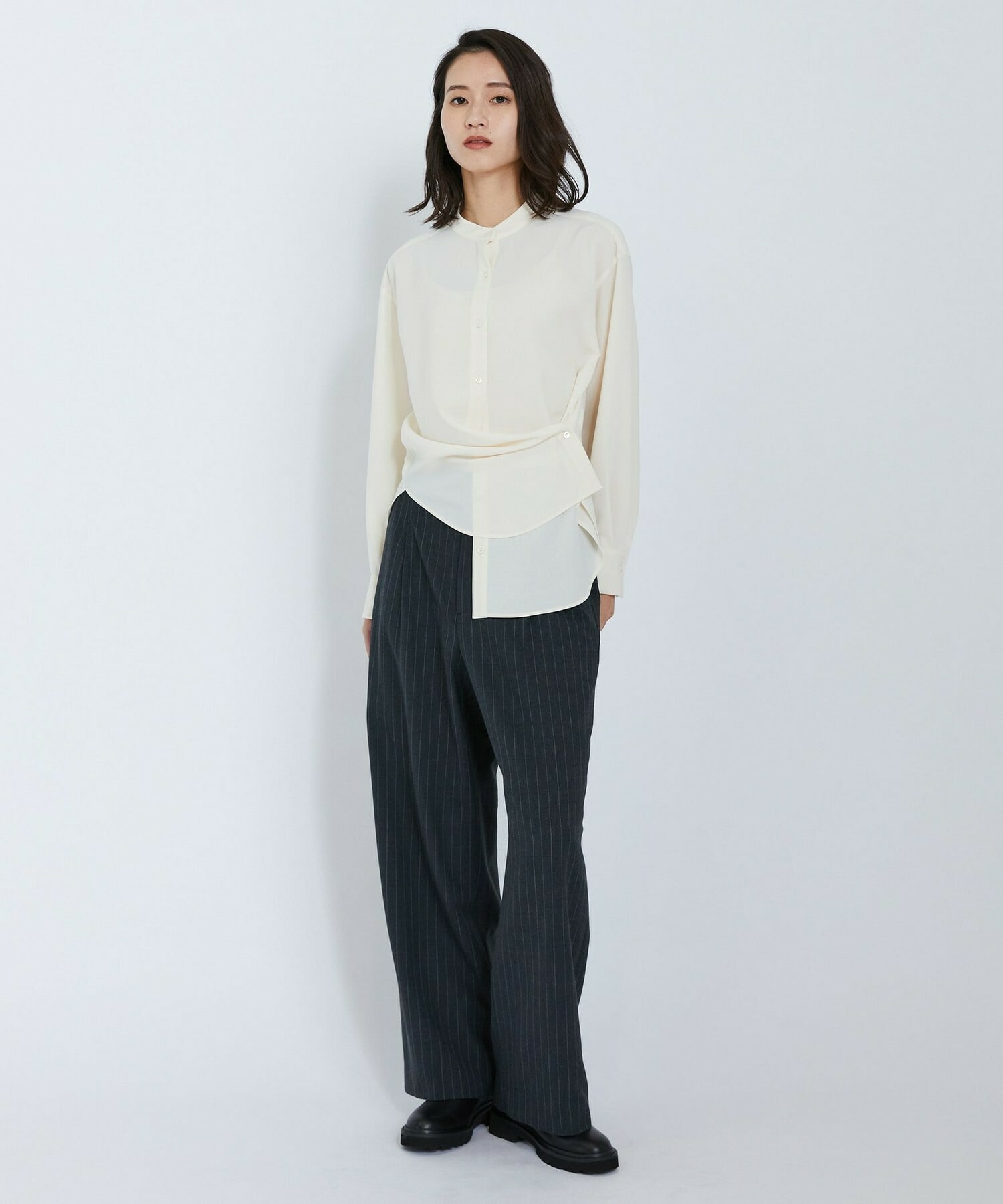 【L'EQUIPE】ドレーピーシャーティングブラウス 詳細画像 ネイビー 2