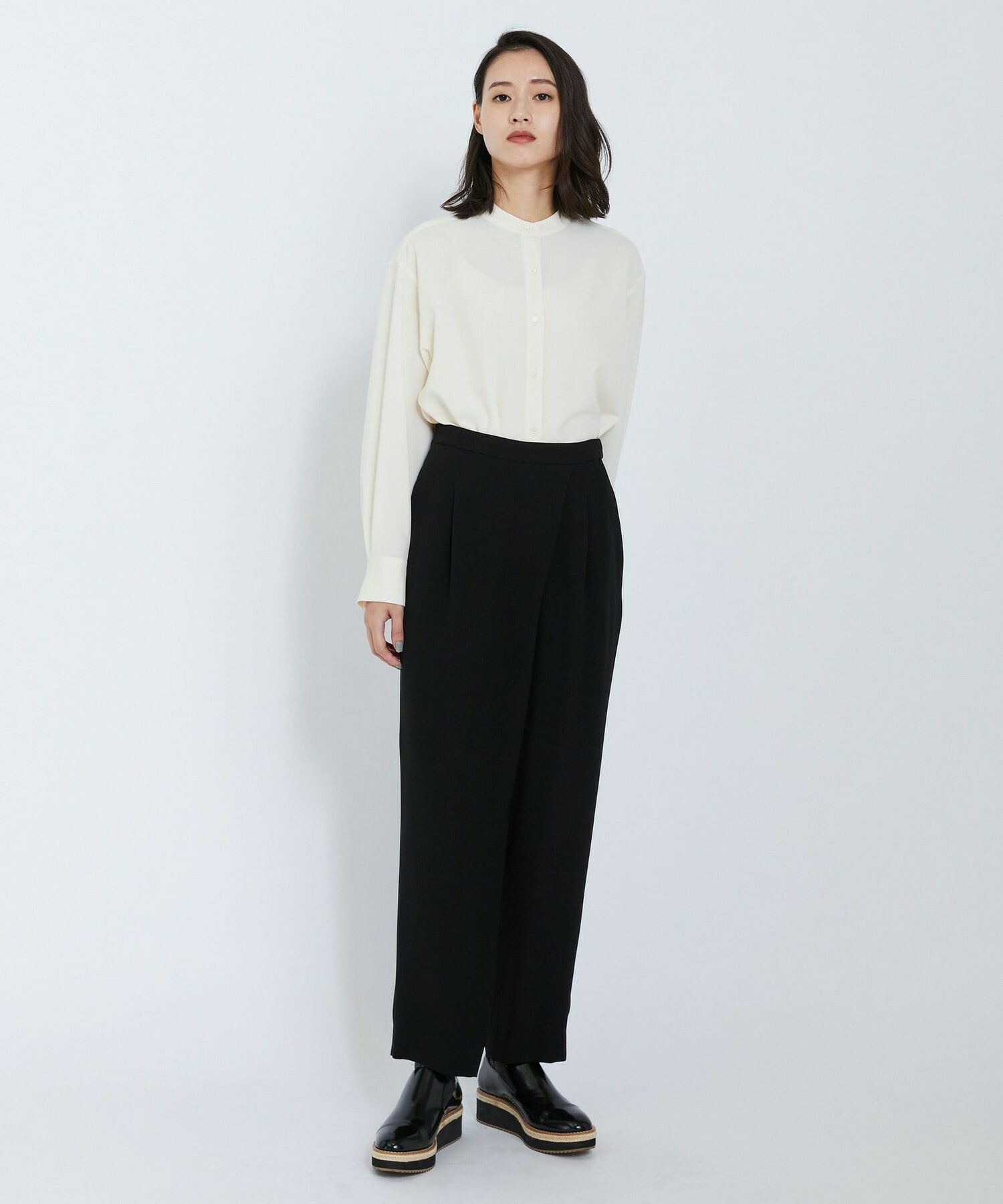 【L'EQUIPE】バックサテンラップテーパードパンツ 詳細画像 ブラック 3