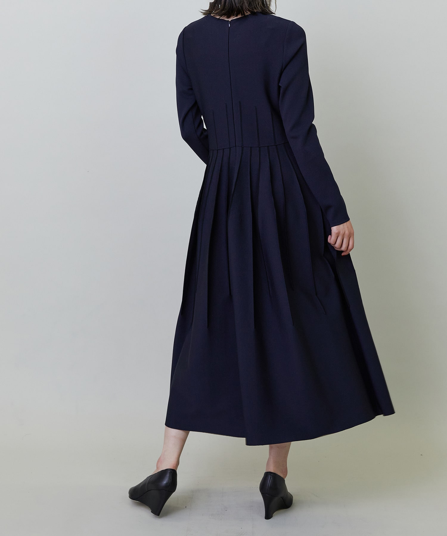 【endalence】ミラノリブ引き返しドレス 詳細画像 ブラック 2