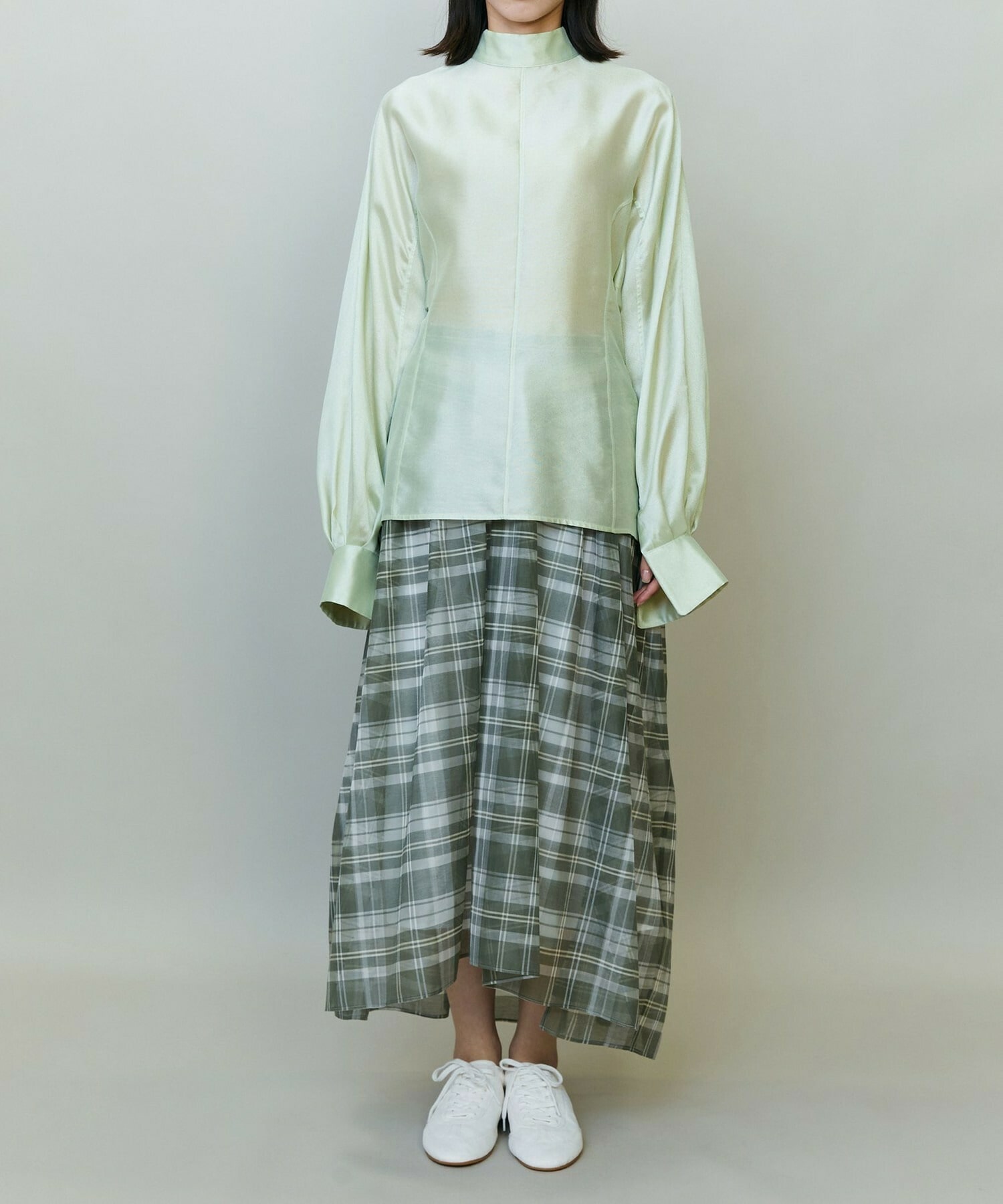 【endalence】シルクギシャハイネックブラウス 詳細画像 ネイビー 10