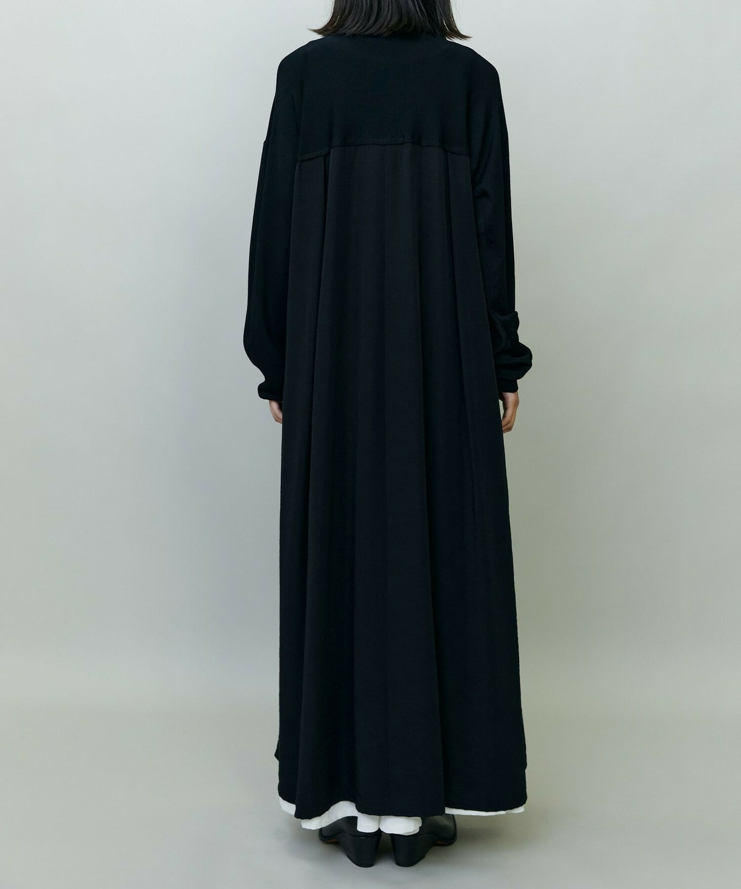 【endalence】ナイロンテンセルニットコンビドレス 詳細画像 ブラック 3