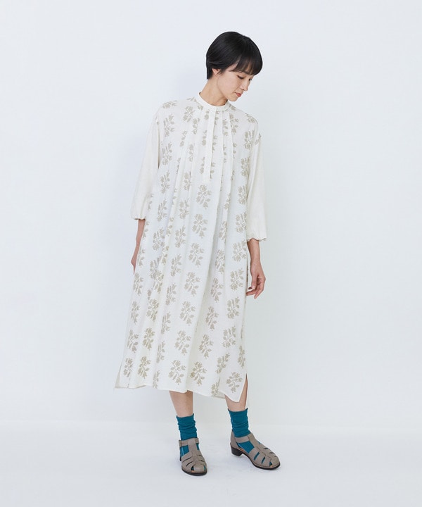 【LOISIR】オリジナル柄刺繍ワンピース