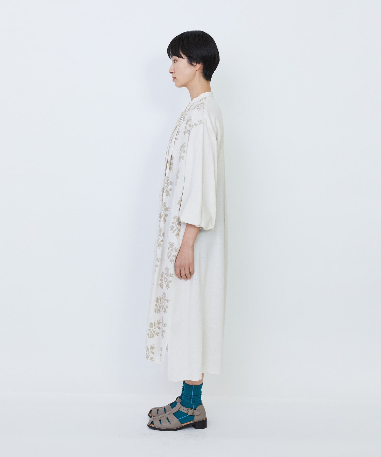 【LOISIR】オリジナル柄刺繍ワンピース 詳細画像 ブラック系その他 14