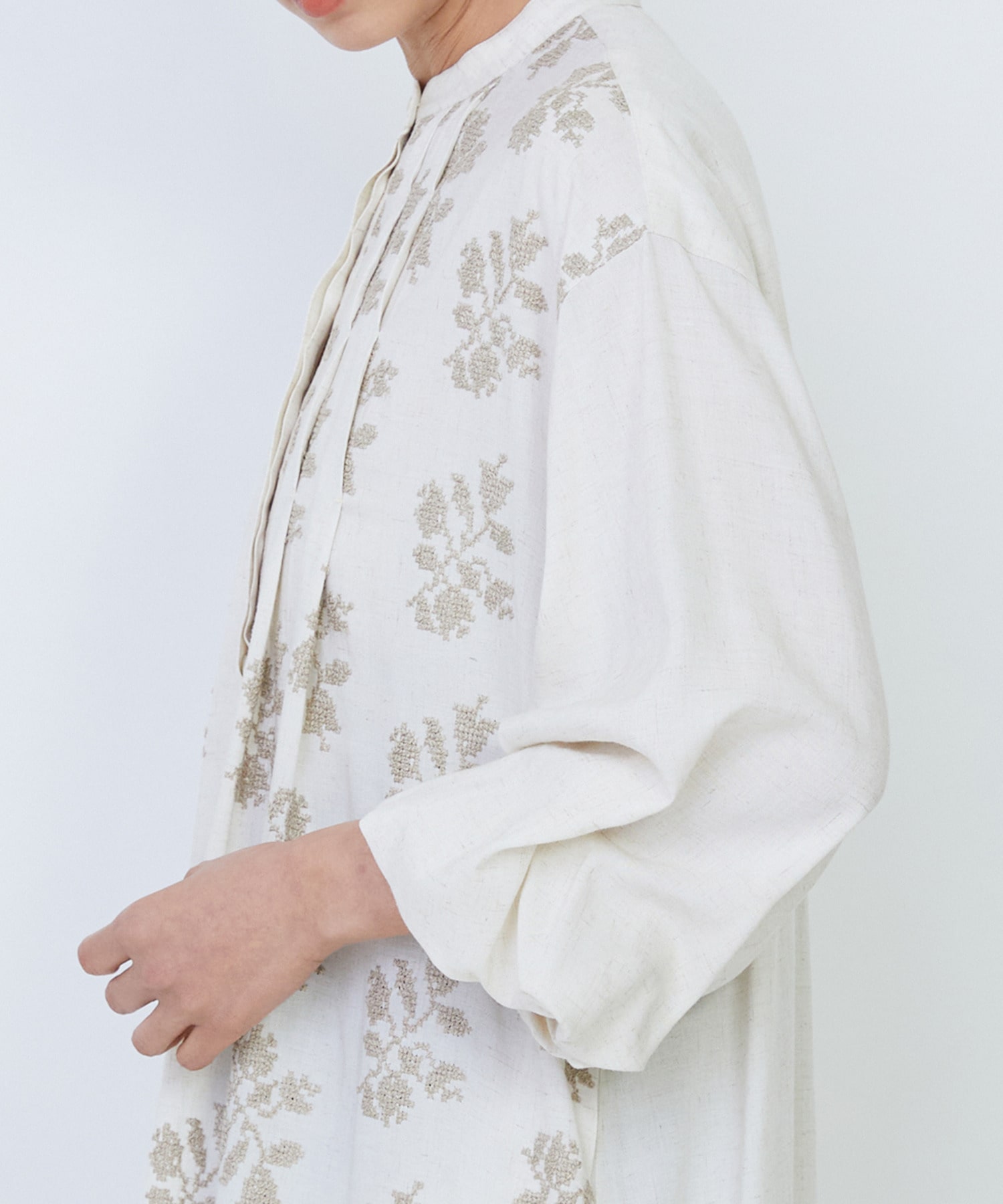 【LOISIR】オリジナル柄刺繍ワンピース 詳細画像 ブラック系その他 18