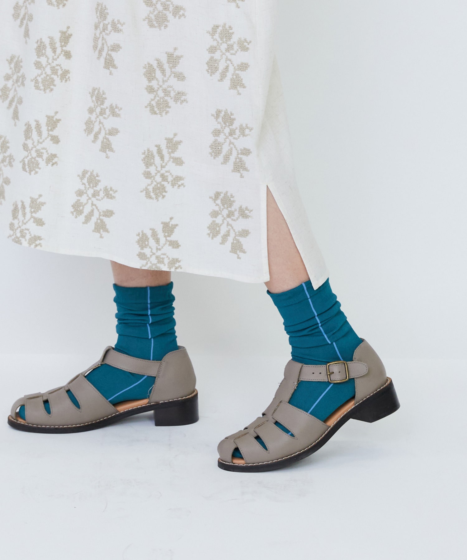 【LOISIR】オリジナル柄刺繍ワンピース 詳細画像 ブラック系その他 20