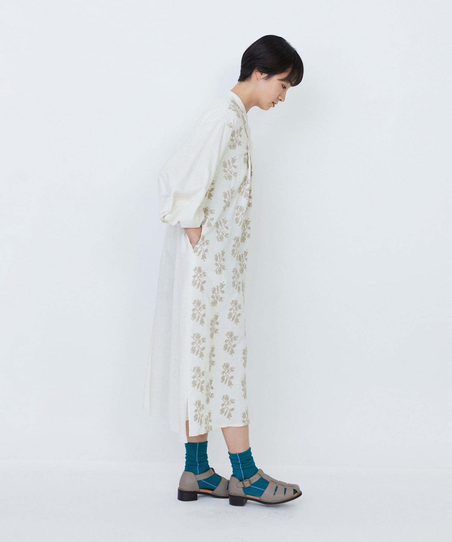 【LOISIR】オリジナル柄刺繍ワンピース 詳細画像 ブラック系その他 8