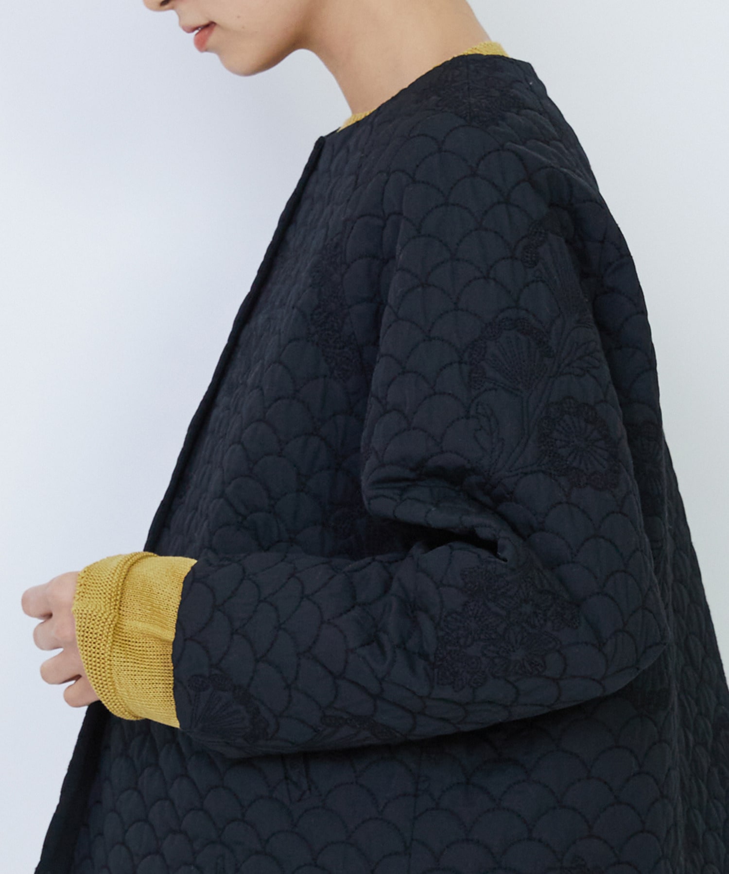 【LOISIR】コットンリネンキルティング風刺繍ノーカラージャケット 詳細画像 ブラック系その他 13