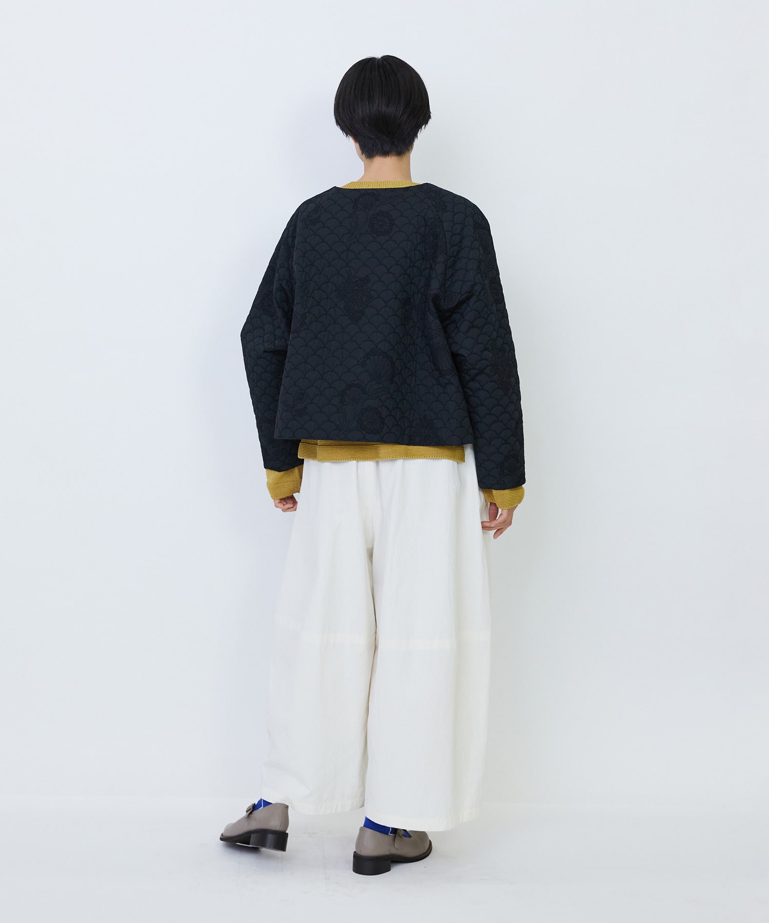 【LOISIR】コットンリネンキルティング風刺繍ノーカラージャケット 詳細画像 ブラック系その他 7