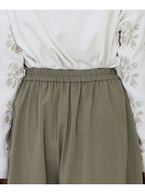 【LOISIR】コットンツイルボトルシルエットパンツ 詳細画像 キナリ 17