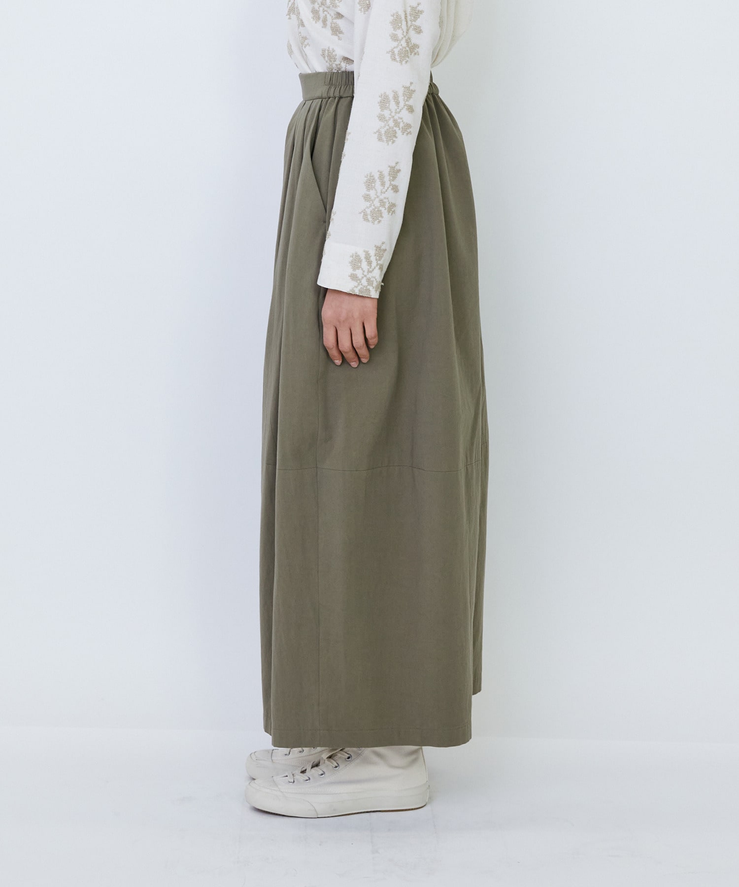 【LOISIR】コットンツイルボトルシルエットパンツ 詳細画像 キナリ 14