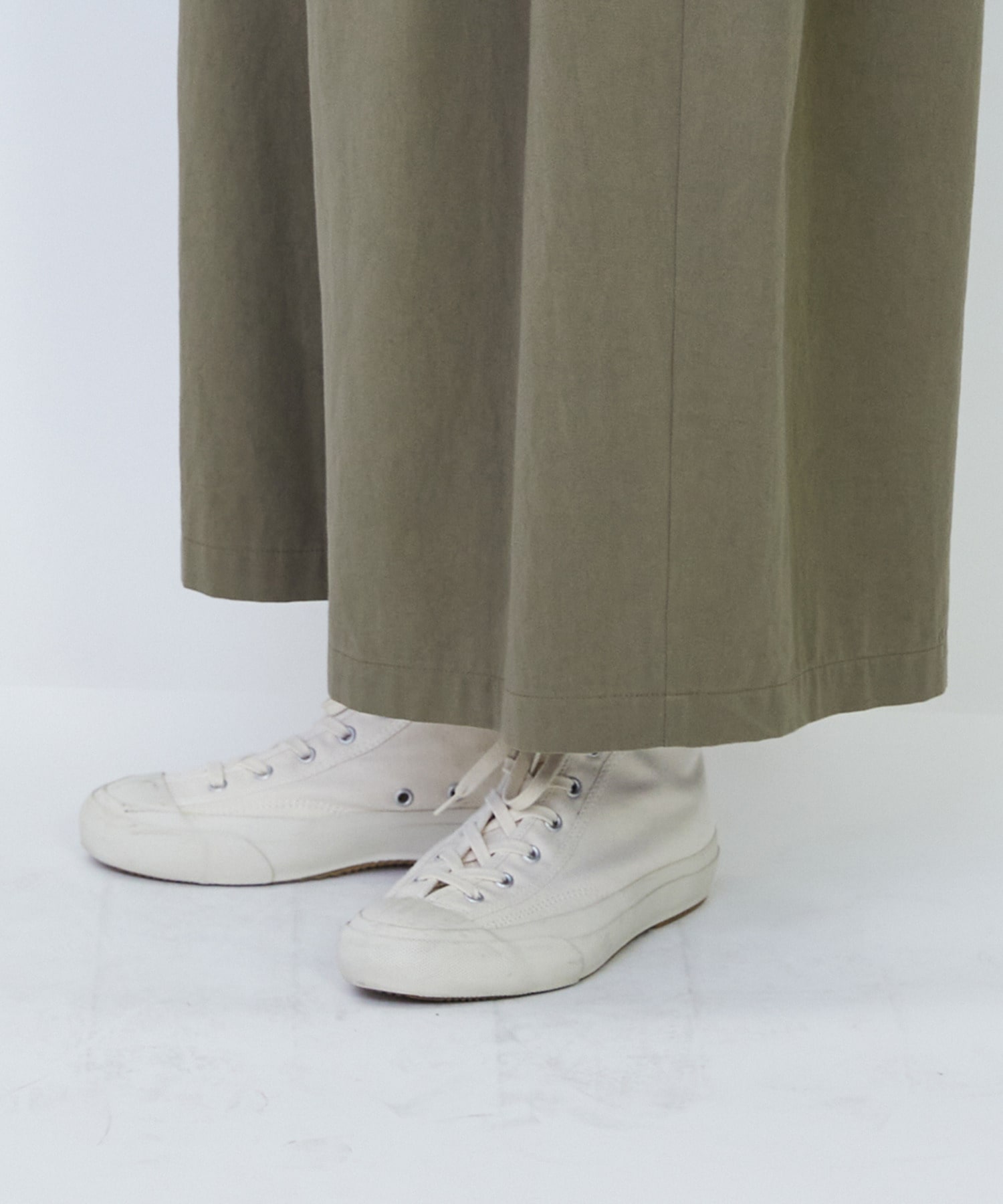 【LOISIR】コットンツイルボトルシルエットパンツ 詳細画像 キナリ 19