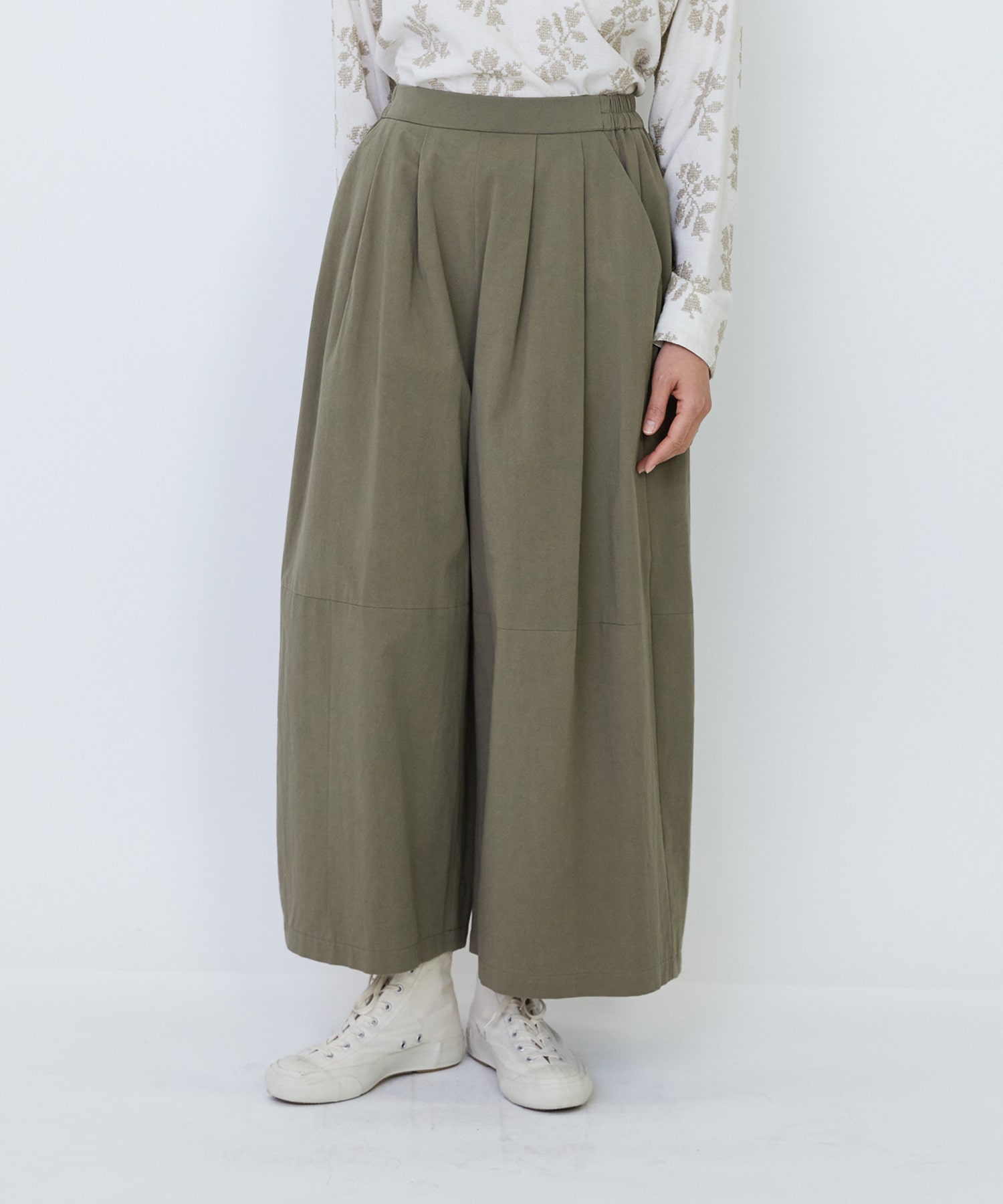 【LOISIR】コットンツイルボトルシルエットパンツ 詳細画像 カーキ 1