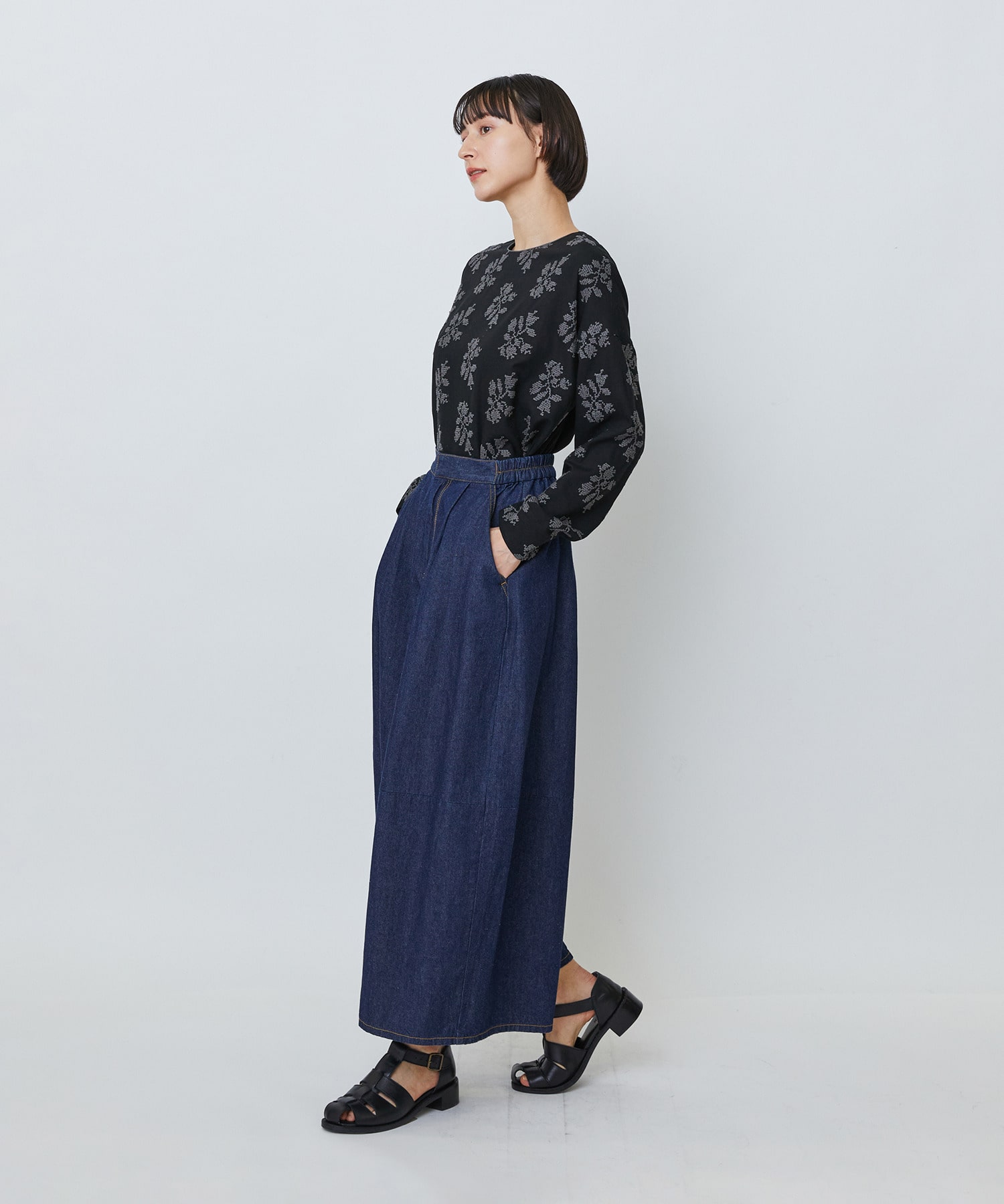 【LOISIR】綿麻ライトデニムボトルシルエットパンツ 詳細画像 インディゴブルー 4