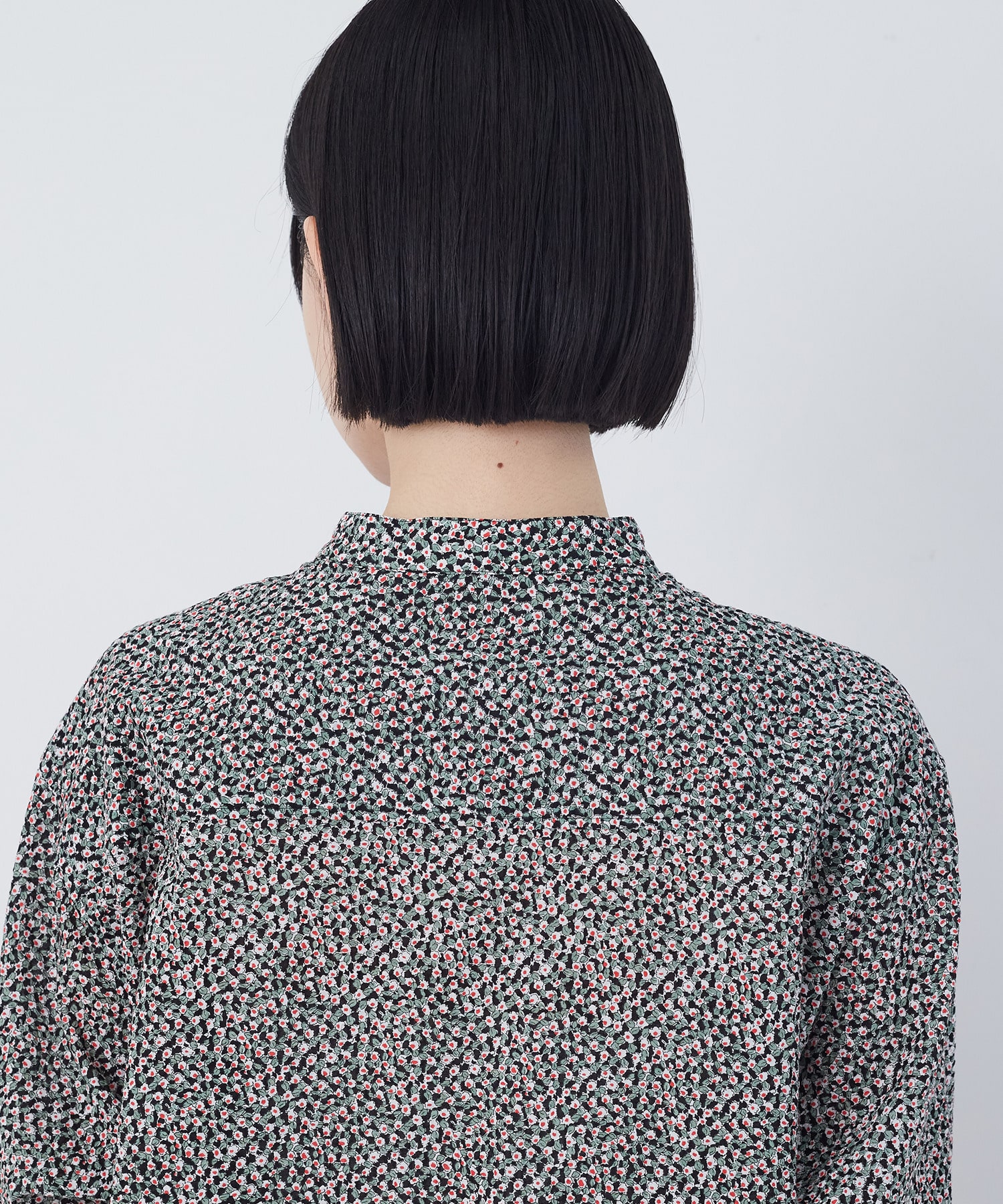 【congés payés】フラワープリントポケット付きシャツ 詳細画像 ブラック系その他 10