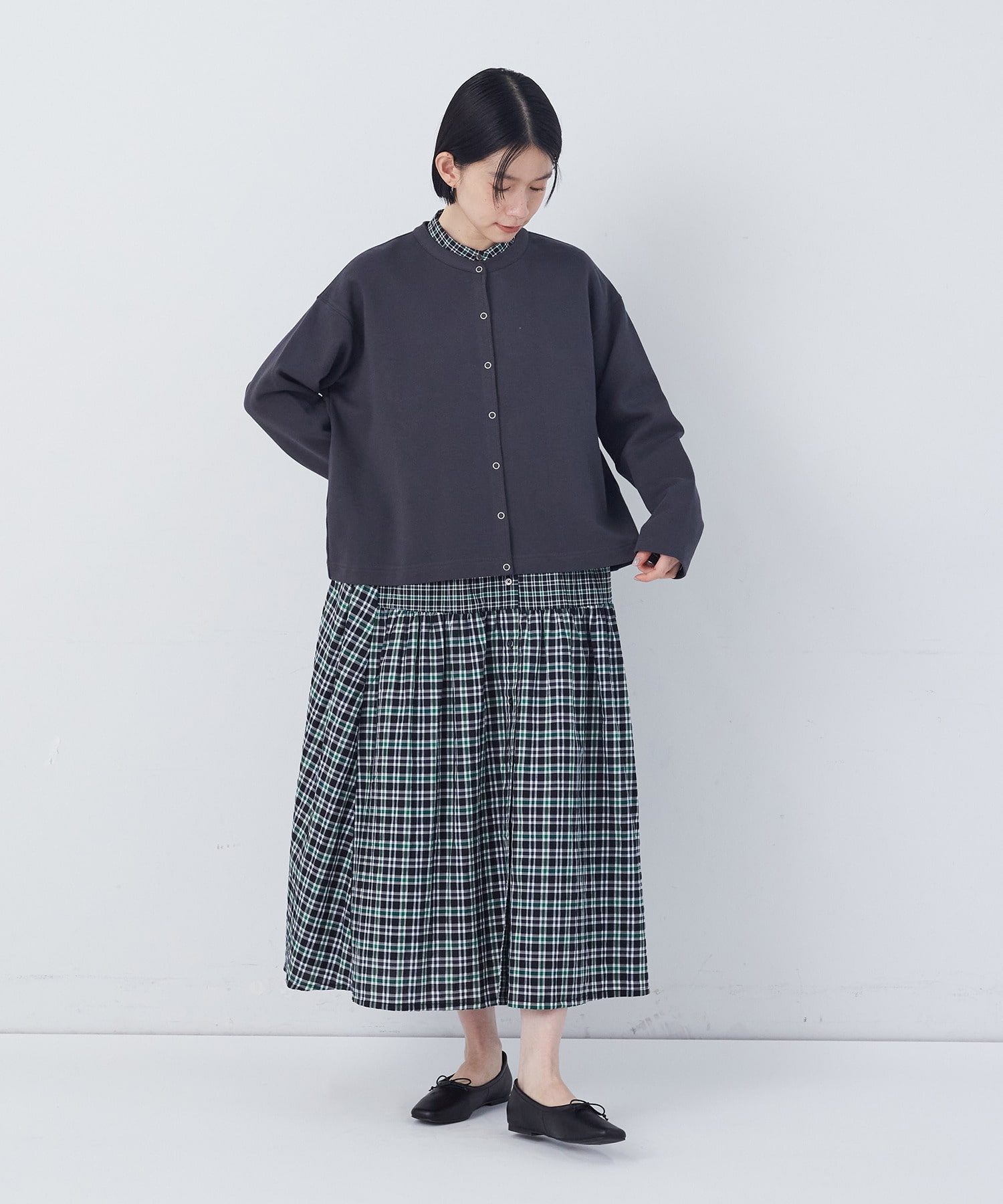 【congés payés】ポンチスナップカーディガン 詳細画像 チャコールグレー 14