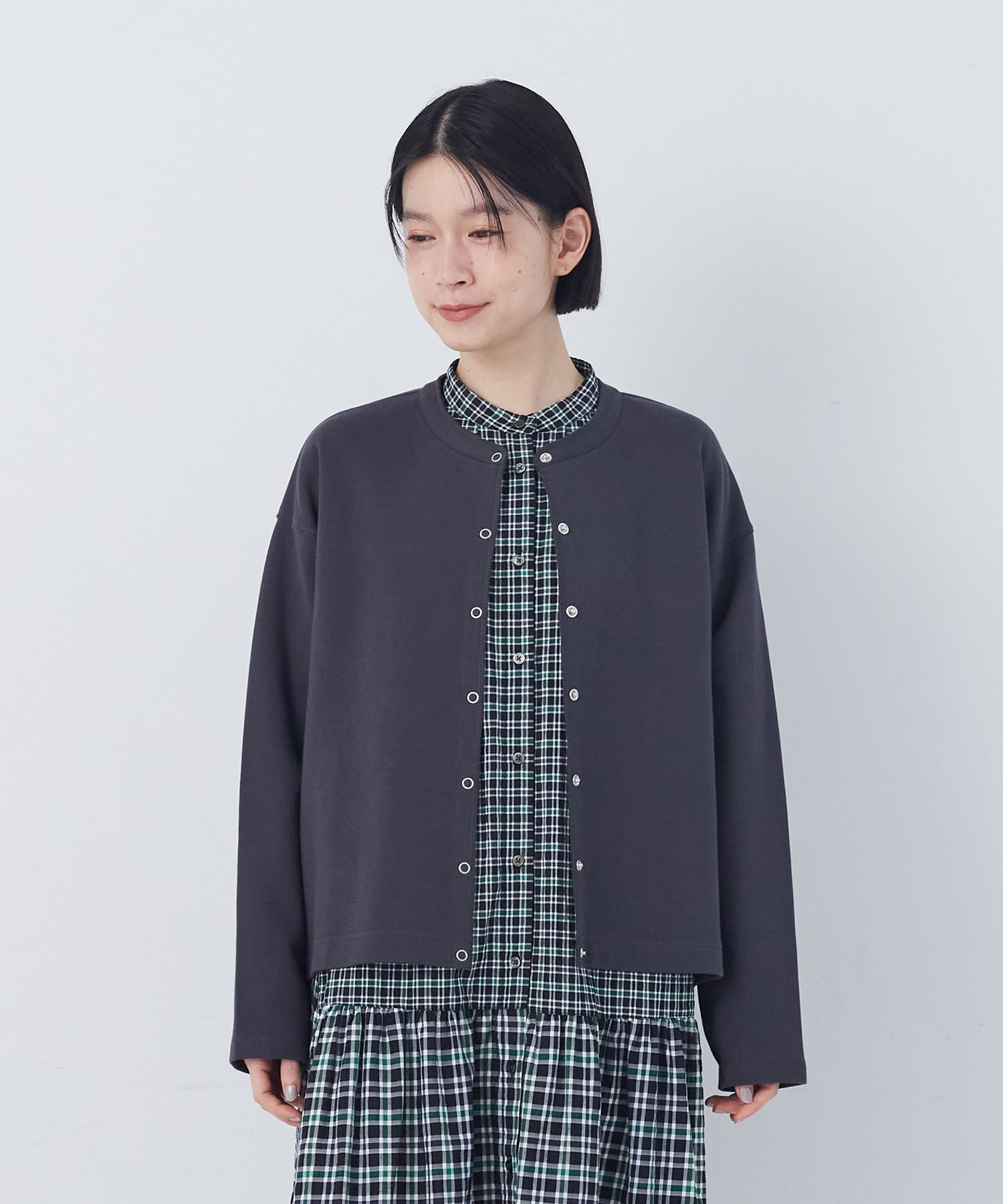 【congés payés】ポンチスナップカーディガン 詳細画像 チャコールグレー 17