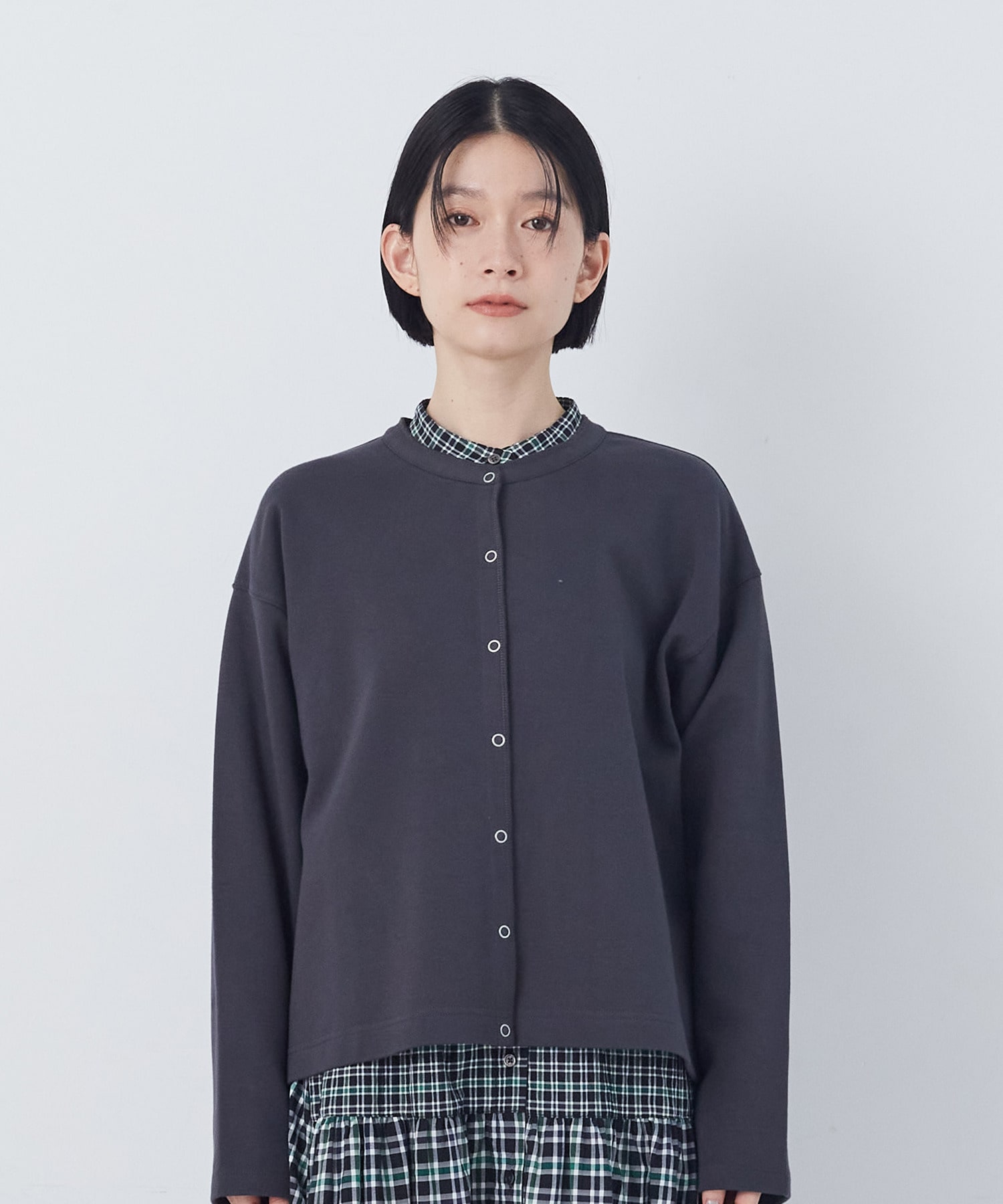 【congés payés】ポンチスナップカーディガン 詳細画像 チャコールグレー 18