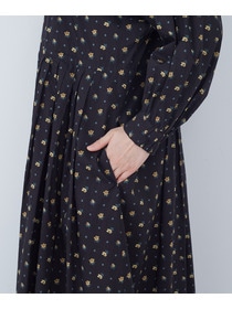 【ADIEU TRISTESSE】kazumiさんコラボ　リバティプリントワンピース 詳細画像 ブラック系その他 19