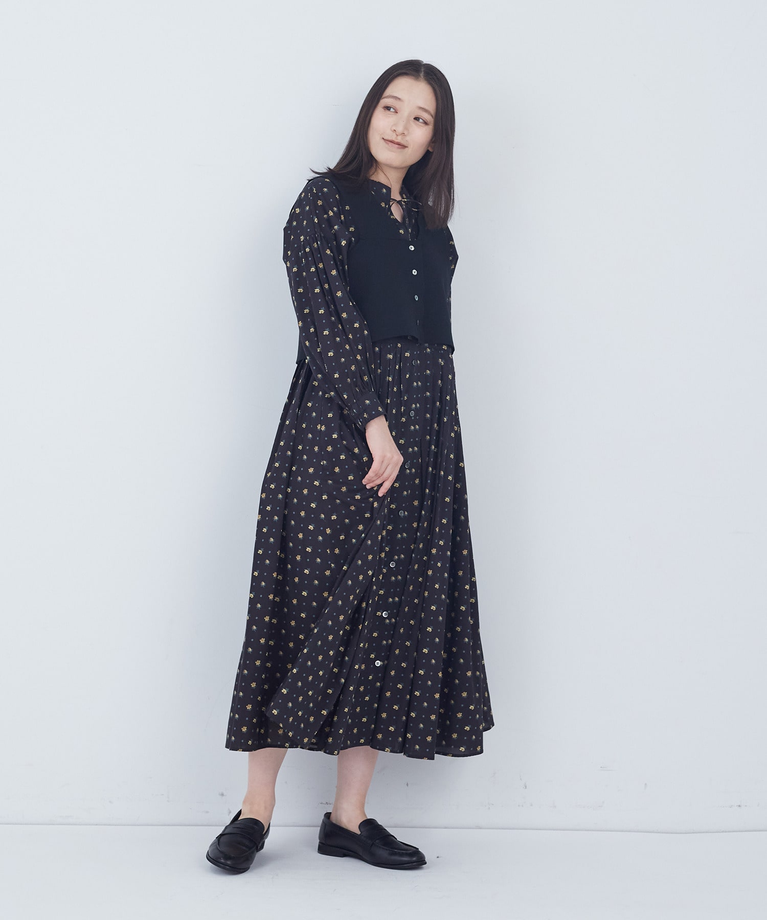 【ADIEU TRISTESSE】kazumiさんコラボ　リバティプリントワンピース 詳細画像 ブラック系その他 12