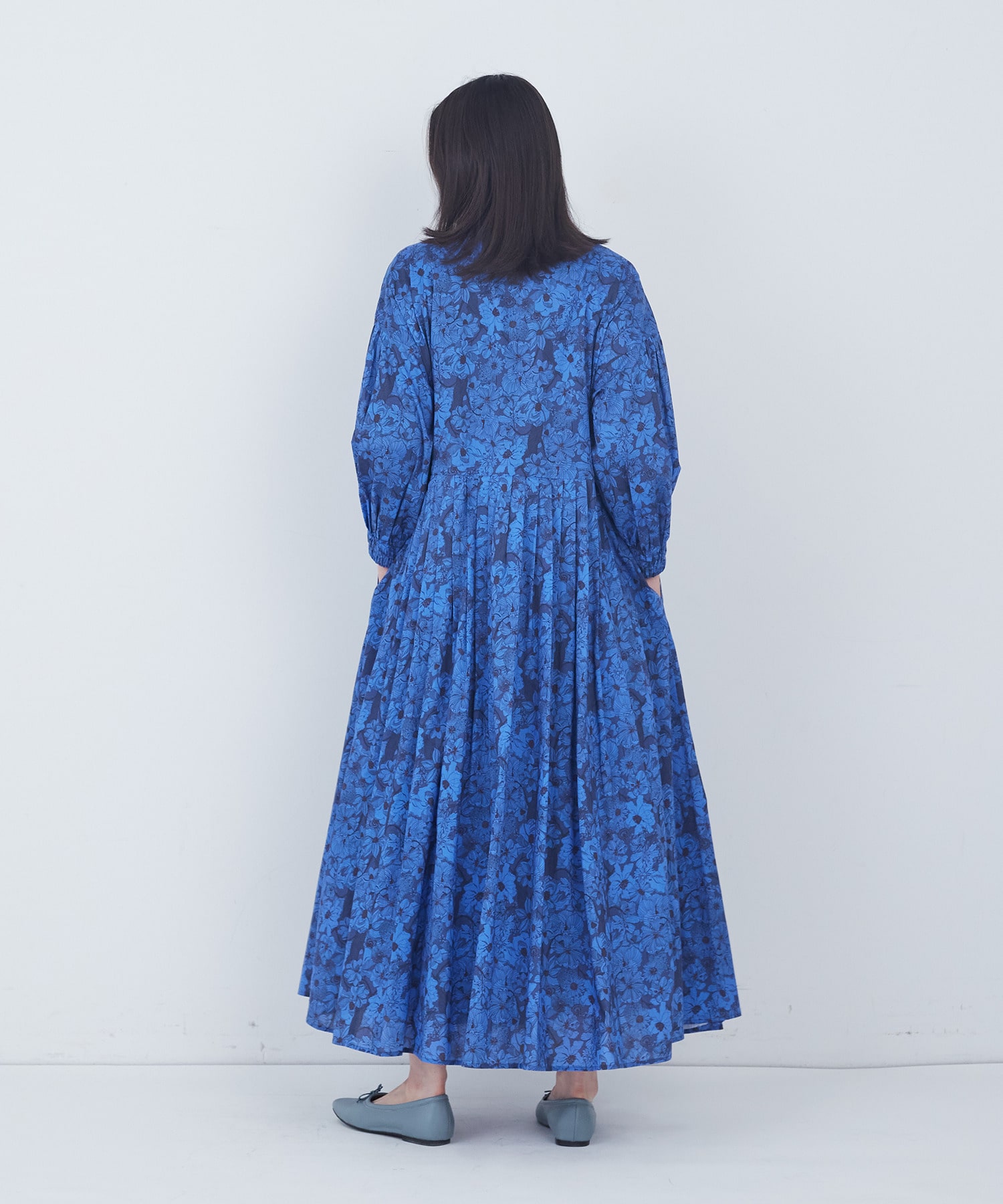 【ADIEU TRISTESSE】kazumiさんコラボ　リバティプリントワンピース 詳細画像 ブラック系その他 3