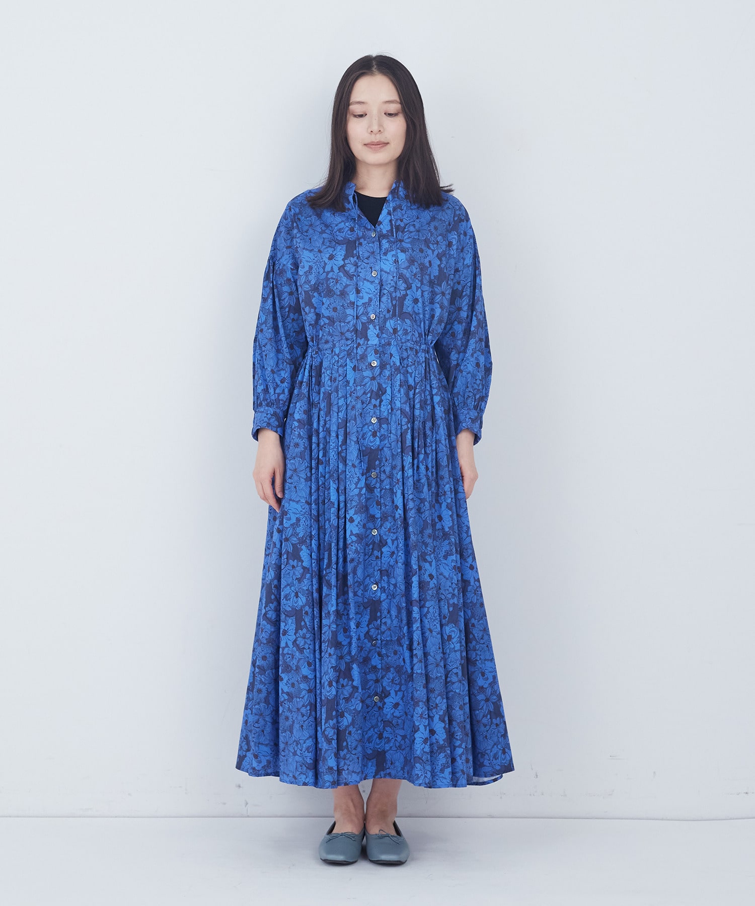 【ADIEU TRISTESSE】kazumiさんコラボ　リバティプリントワンピース 詳細画像 ブラック系その他 5