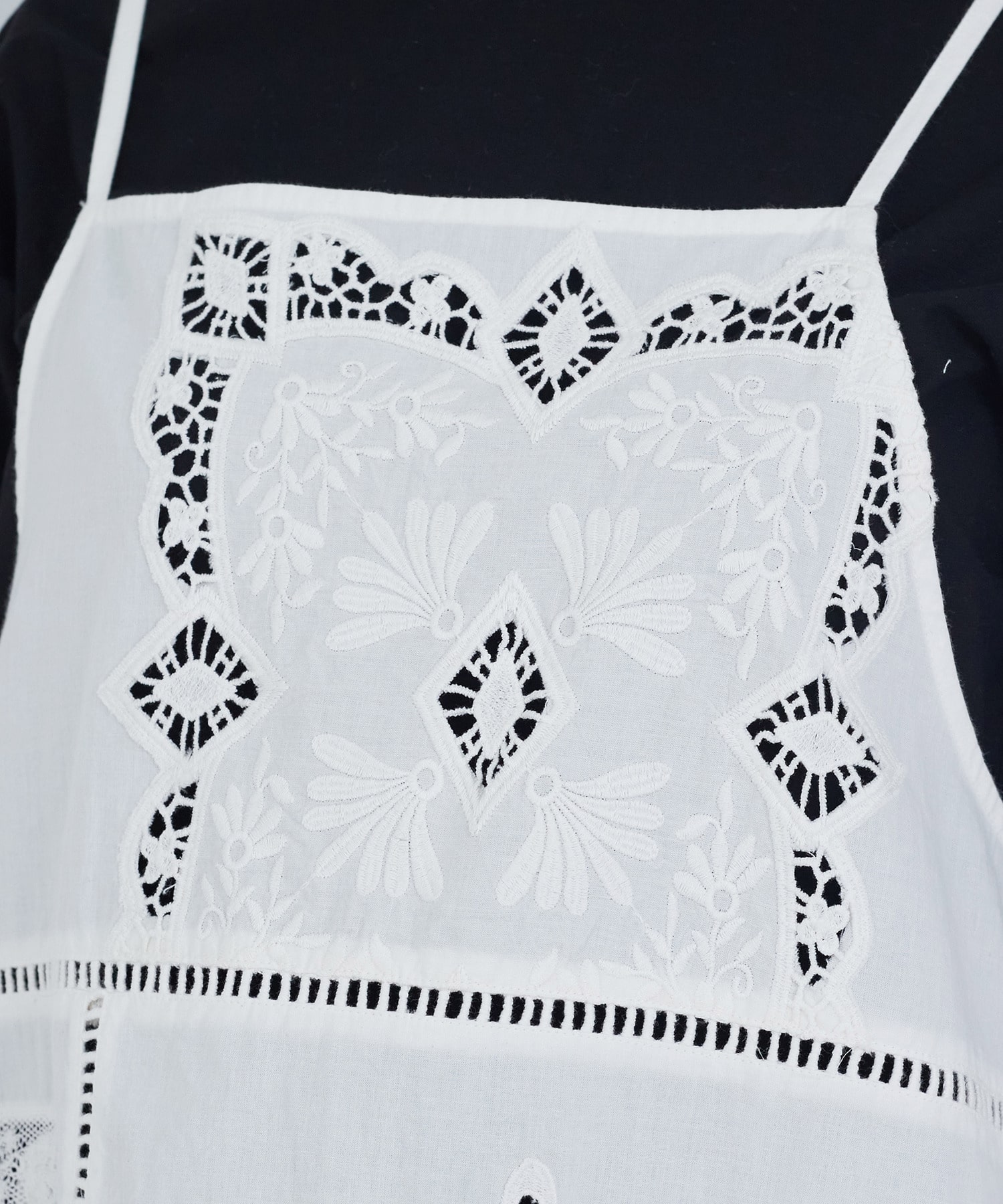 【ADIEU TRISTESSE】ポプリン刺繍キャミソール 詳細画像 ブラック 22