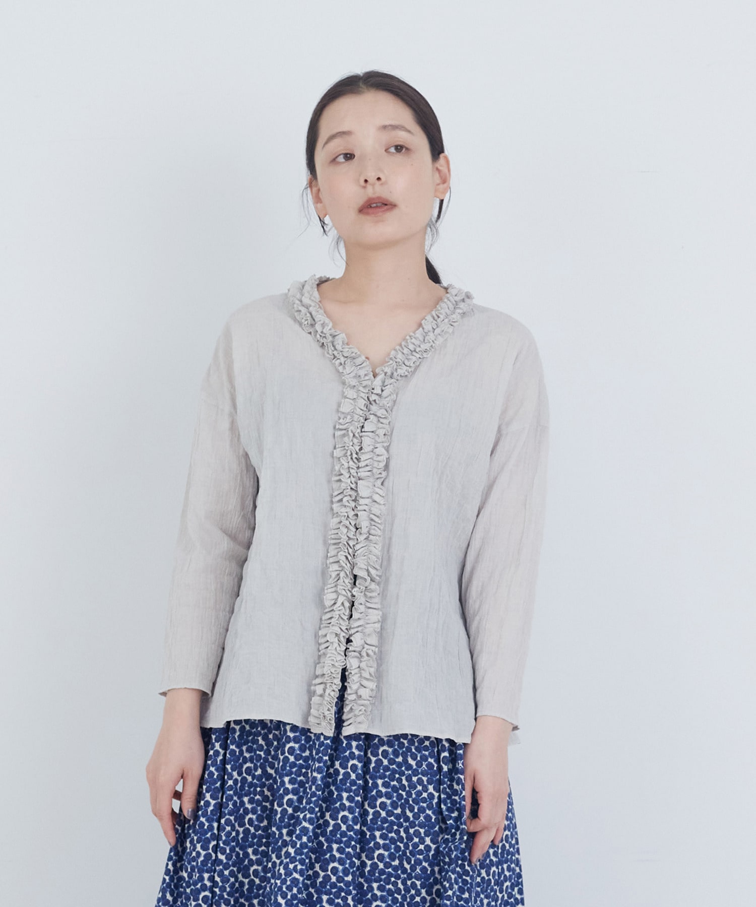 【ADIEU TRISTESSE】フリルトリミングブラウス 詳細画像 ベージュ系その他 1