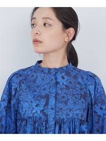 【ADIEU TRISTESSE】kazumiさんコラボ　リバティプリントブラウス 詳細画像 ブラック系その他 12