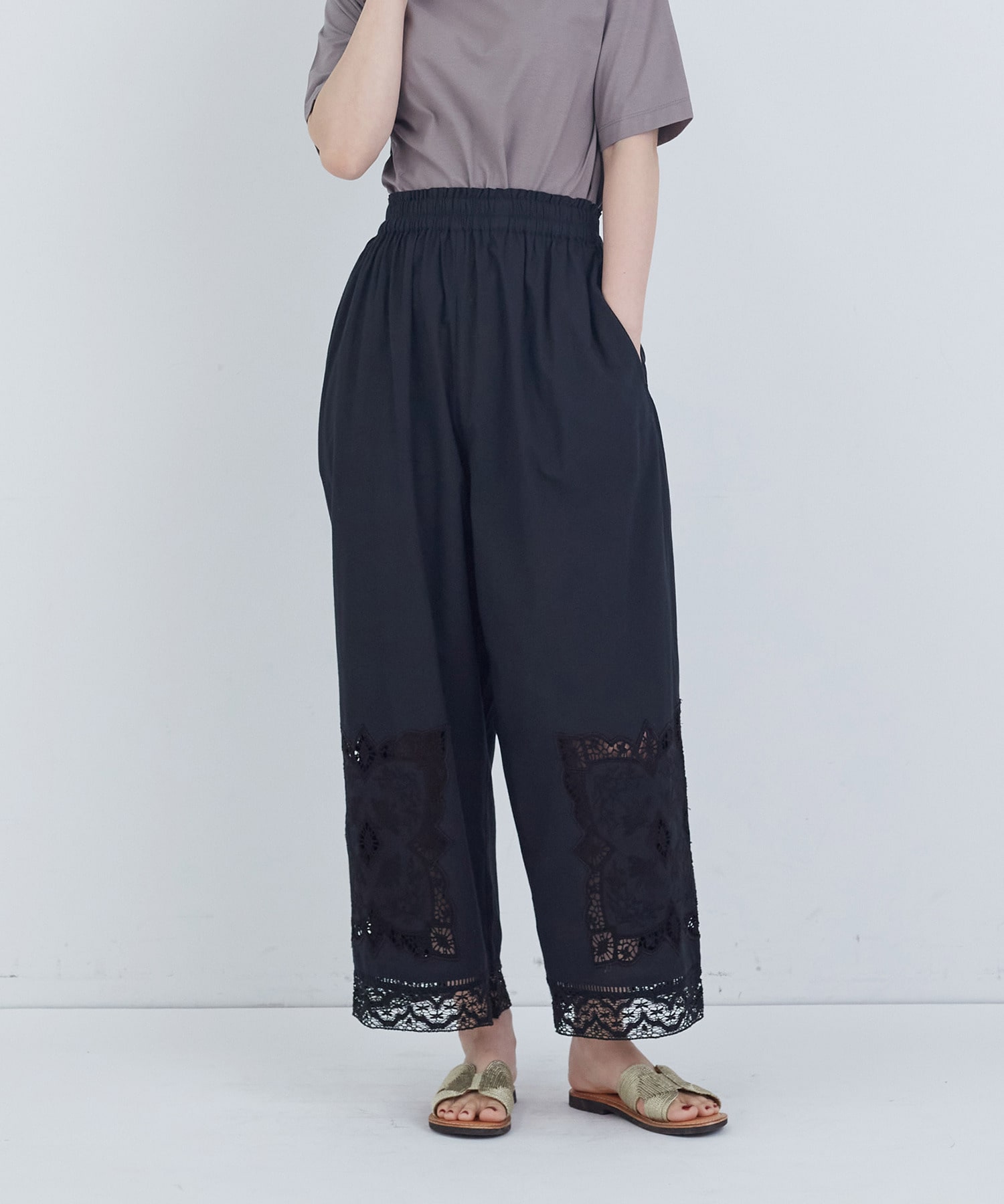 【ADIEU TRISTESSE】ポプリン刺繍パンツ 詳細画像 ブラック 1