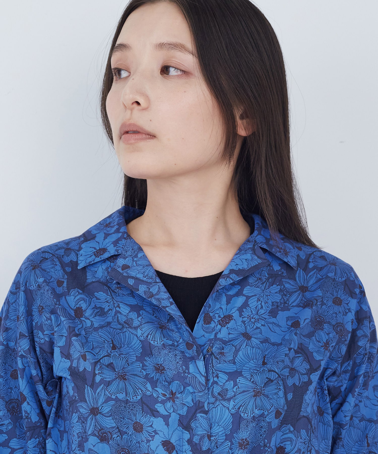 【ADIEU TRISTESSE】kazumiさんコラボ　リバティプリントオールインワン 詳細画像 ブルー系その他 17