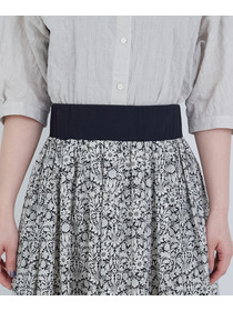 【ADIEU TRISTESSE】ウエストリブリバティプリントスカート 詳細画像 ブルー系その他 15