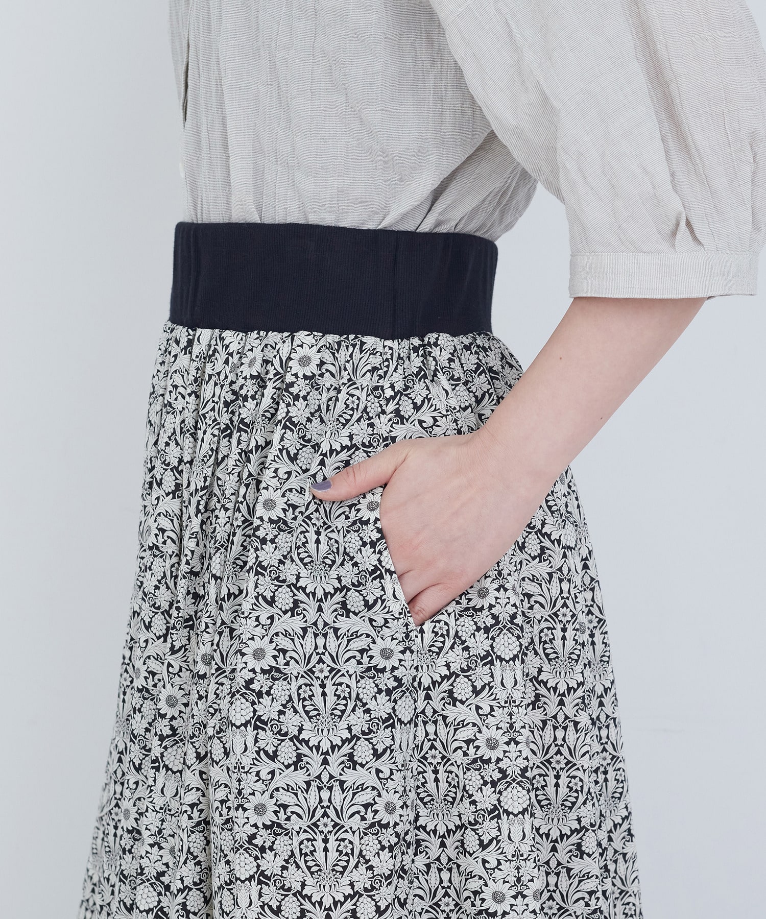 【ADIEU TRISTESSE】ウエストリブリバティプリントスカート 詳細画像 ブルー系その他 17