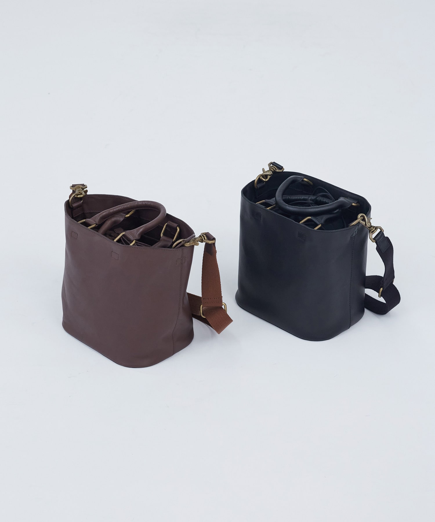 【ADIEU TRISTESSE】ボンネルショルダー付レザーバッグ 詳細画像 ブラック 1