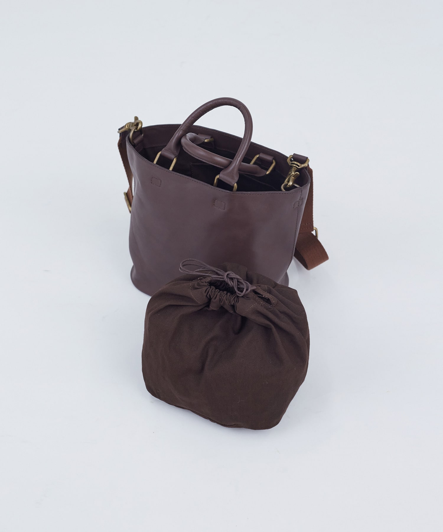 【ADIEU TRISTESSE】ボンネルショルダー付レザーバッグ 詳細画像 ブラック 4