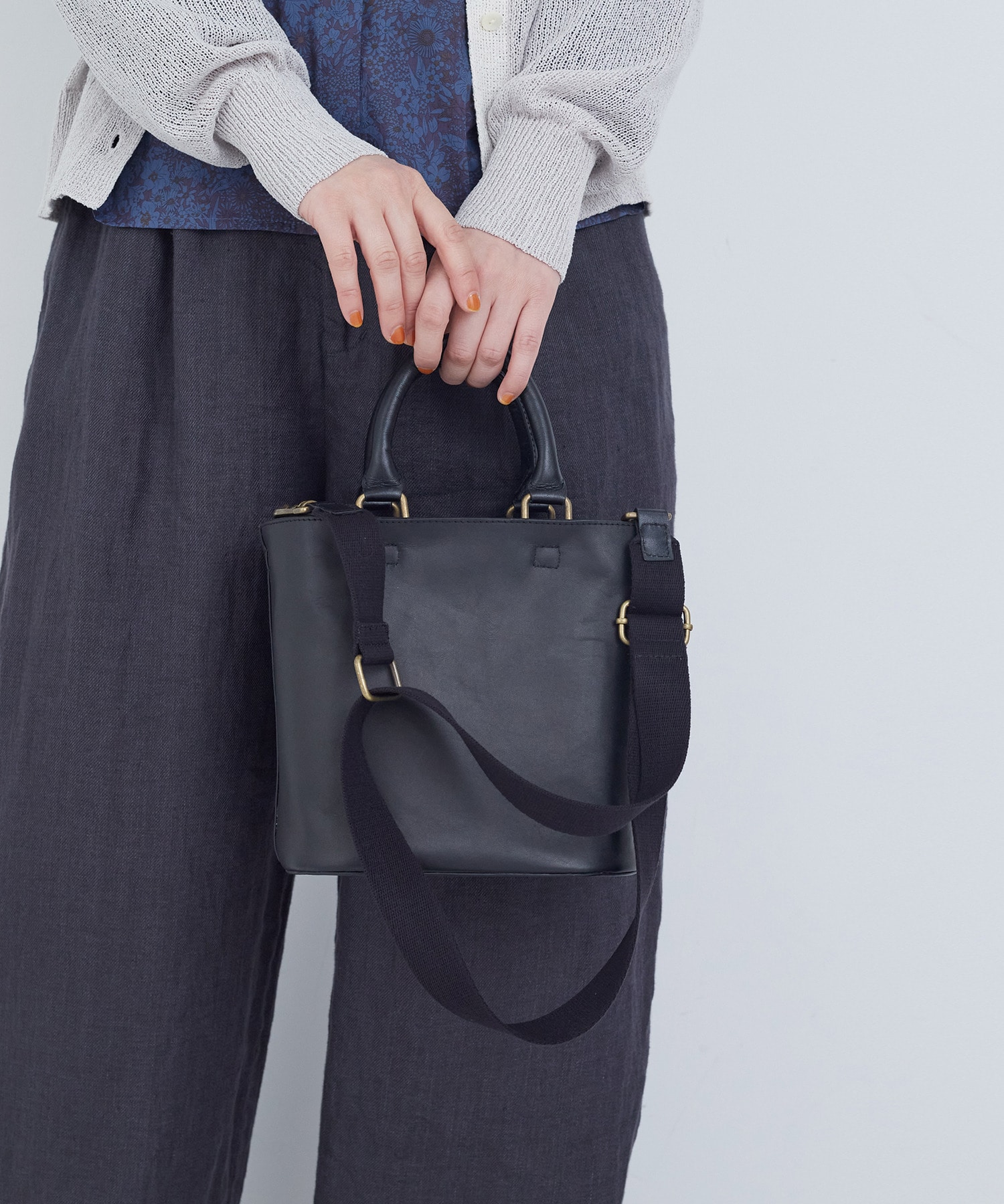 【ADIEU TRISTESSE】ボンネルショルダー付レザーバッグ 詳細画像 ブラック 6