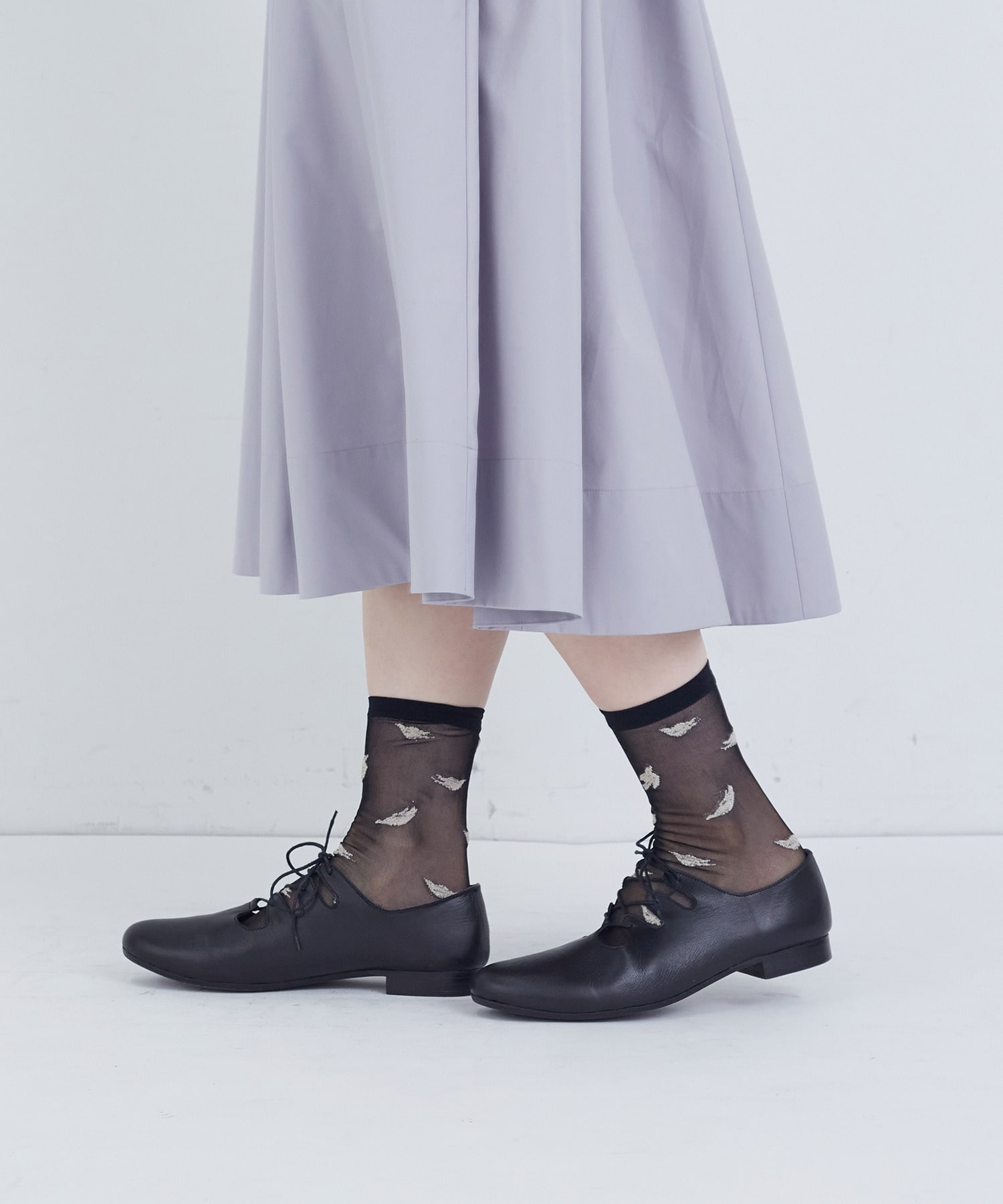 【ADIEU TRISTESSE】トリシルエットシアーソックス 詳細画像 ブラック 3