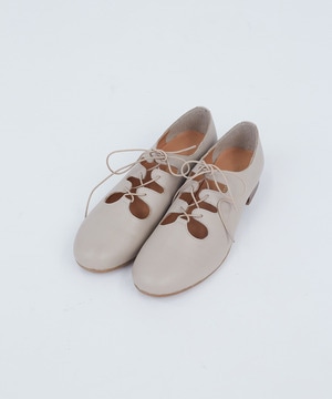 【ADIEU TRISTESSE】ギリーフラットシューズ 詳細画像 ベージュ 1