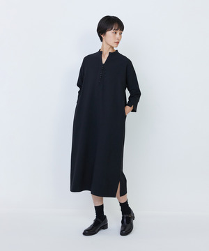 【LOISIR】エコダブルクロススタンドカラーワンピース 詳細画像 ブラック 1